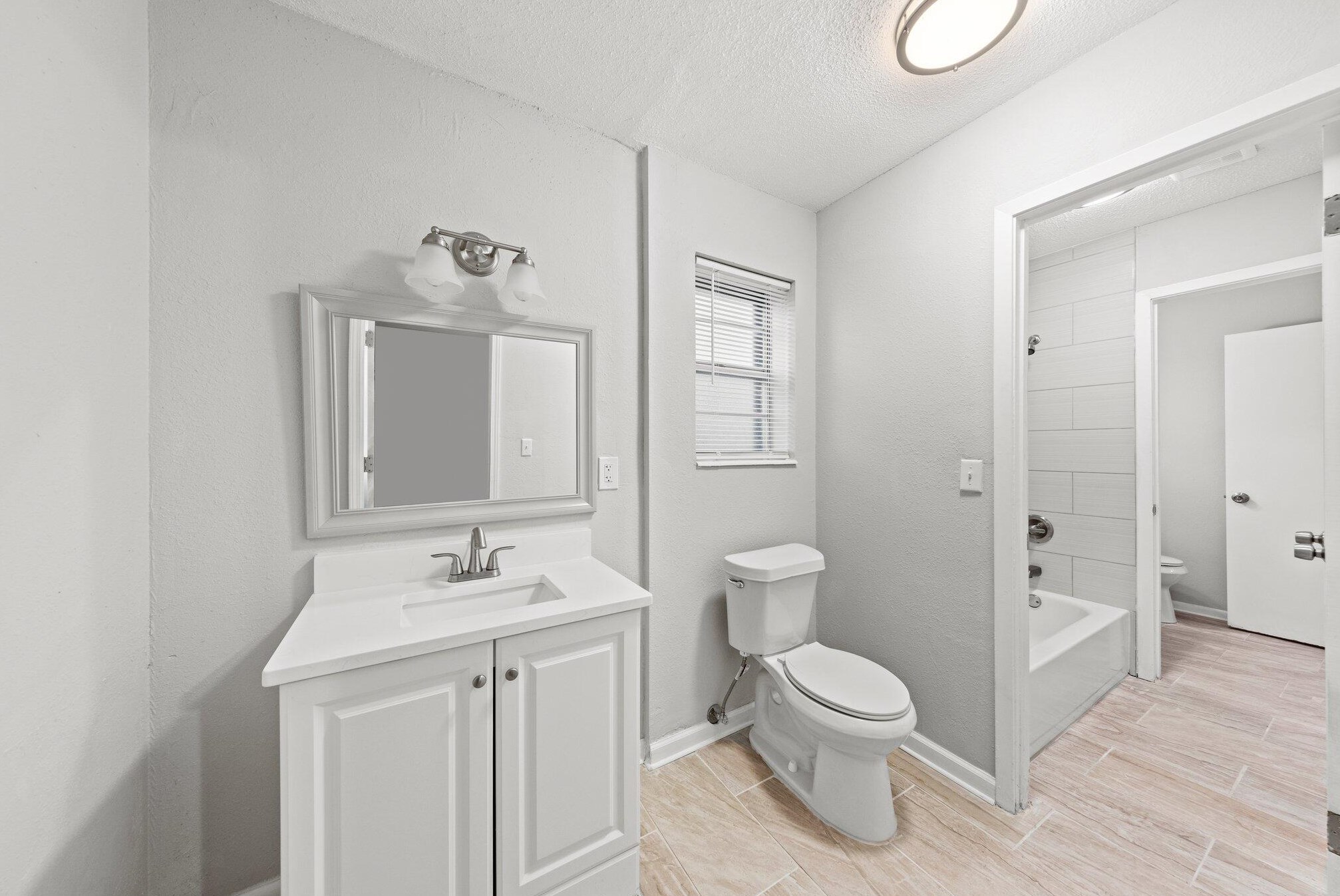 100 Graham Ct, Fort Walton Beach FL  32548-6411 exterior