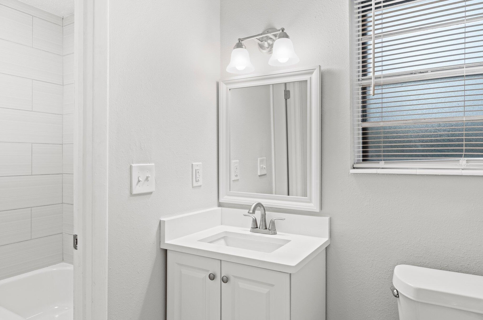 100 Graham Ct, Fort Walton Beach FL  32548-6411 exterior