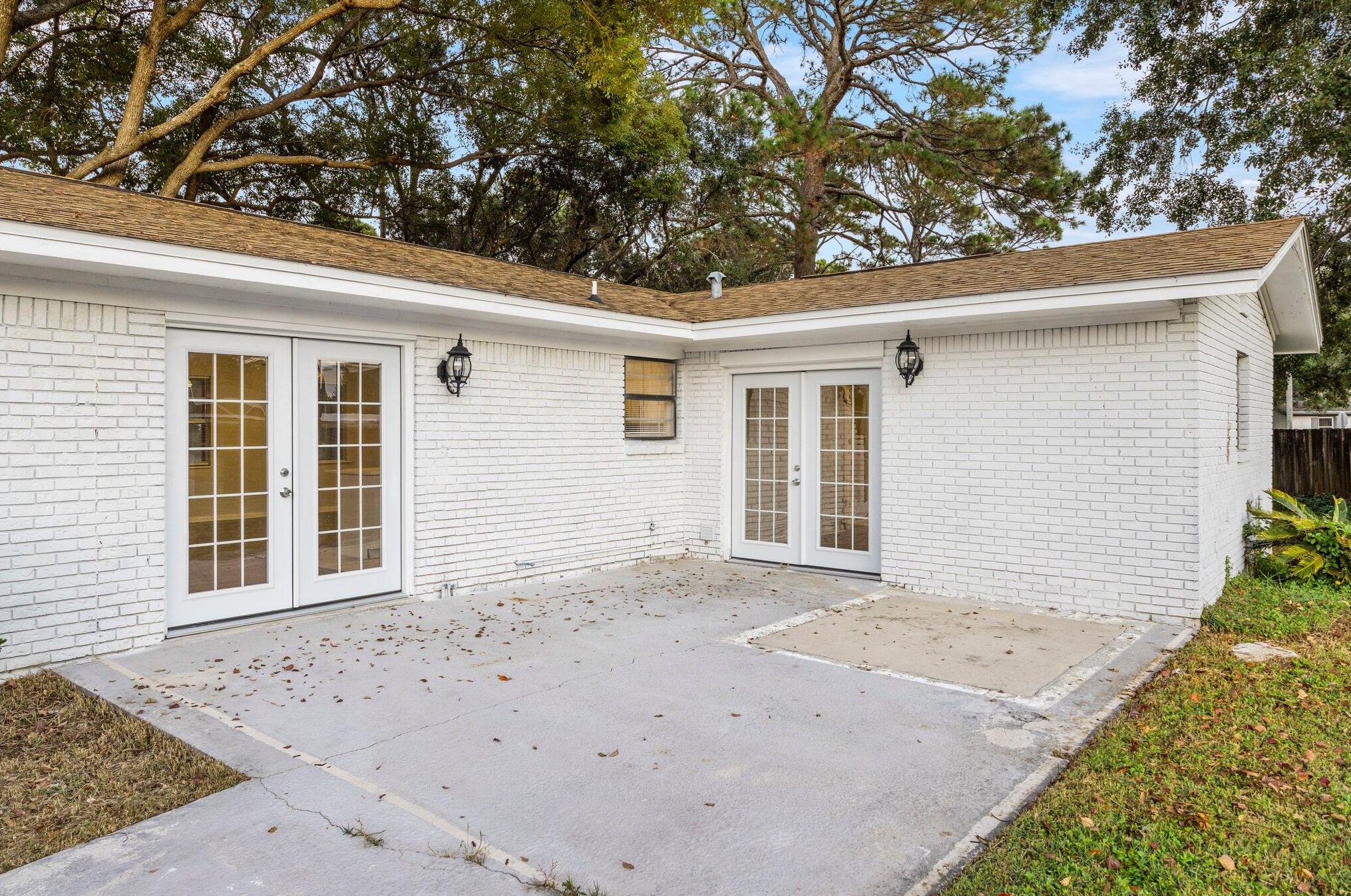 100 Graham Ct, Fort Walton Beach FL  32548-6411 exterior