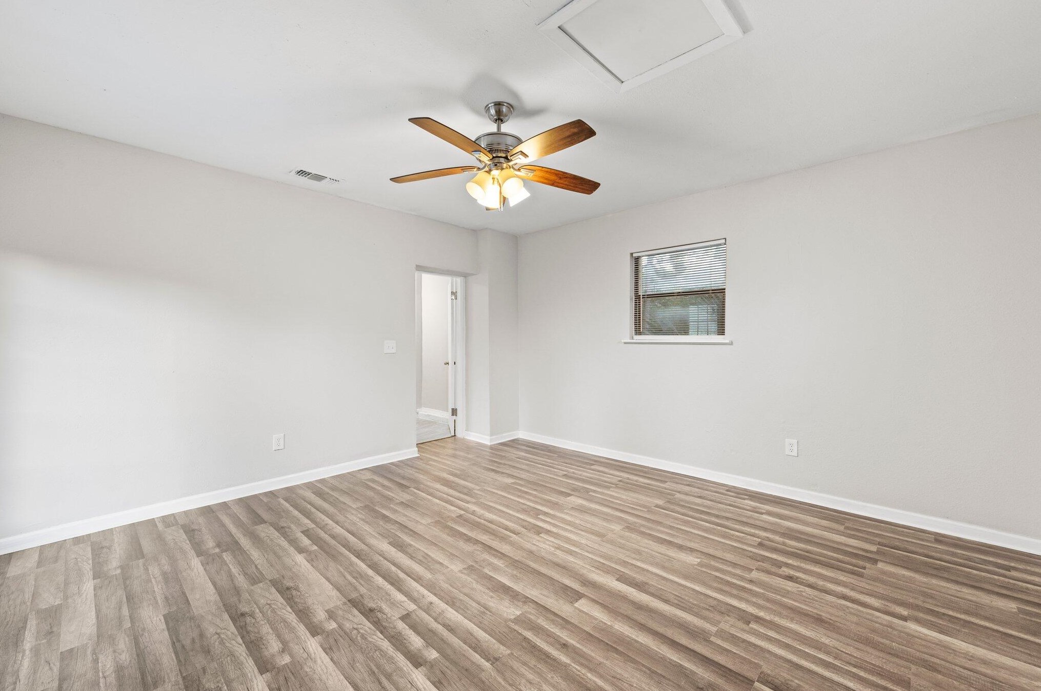 100 Graham Ct, Fort Walton Beach FL  32548-6411 exterior