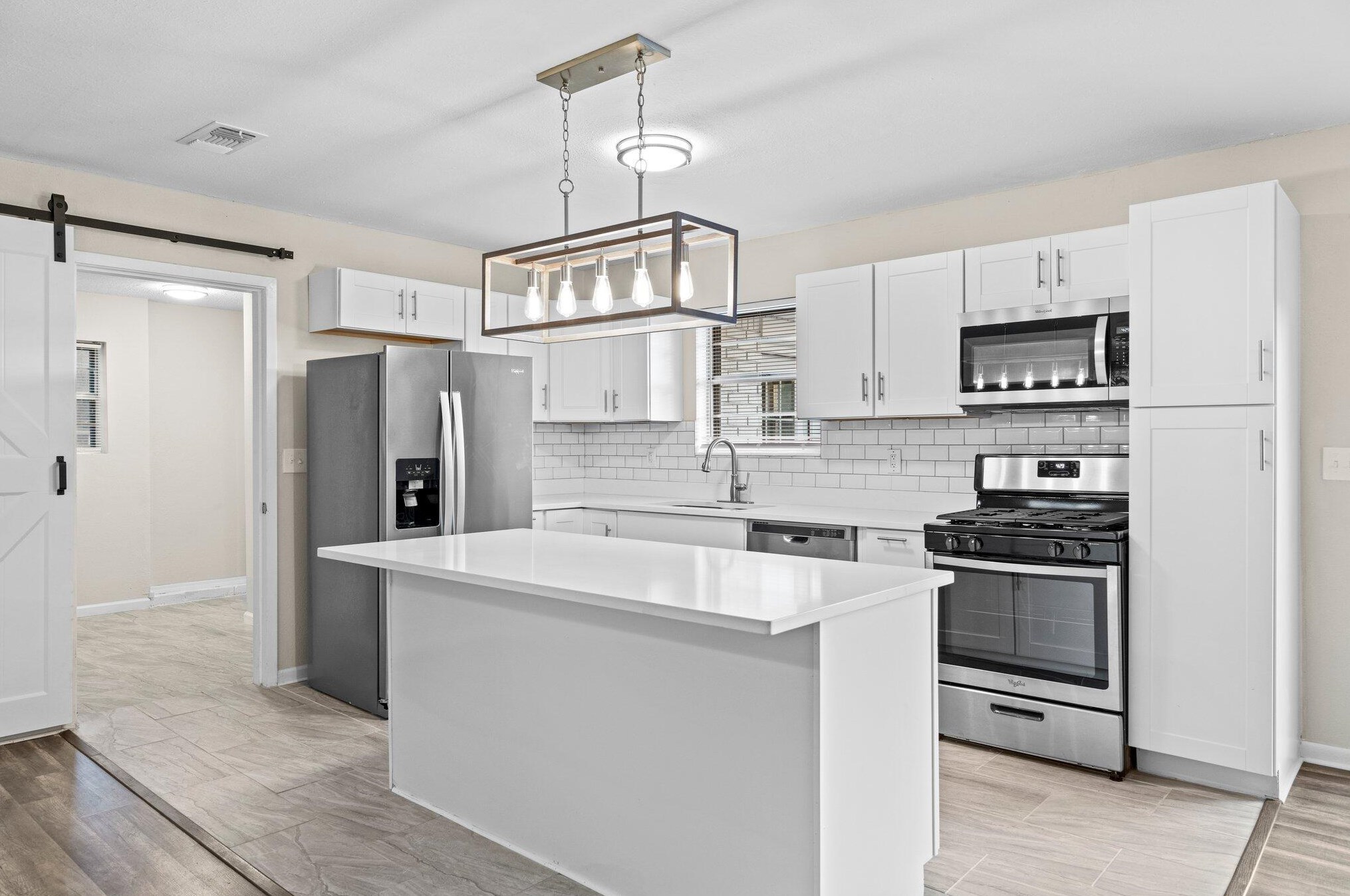 100 Graham Ct, Fort Walton Beach FL  32548-6411 exterior