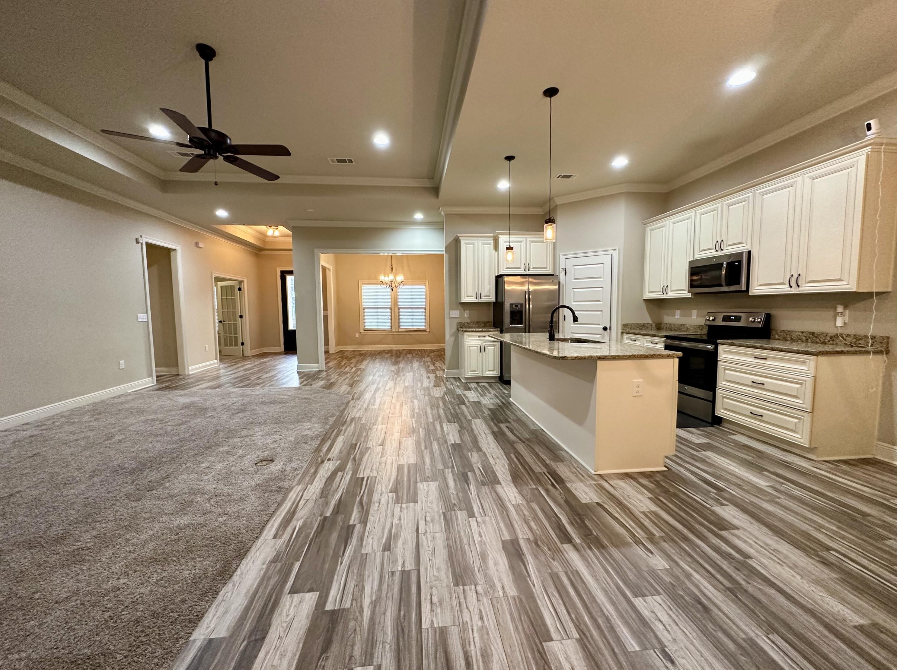 424 Shoal River Dr, Crestview FL  32539-8372 exterior
