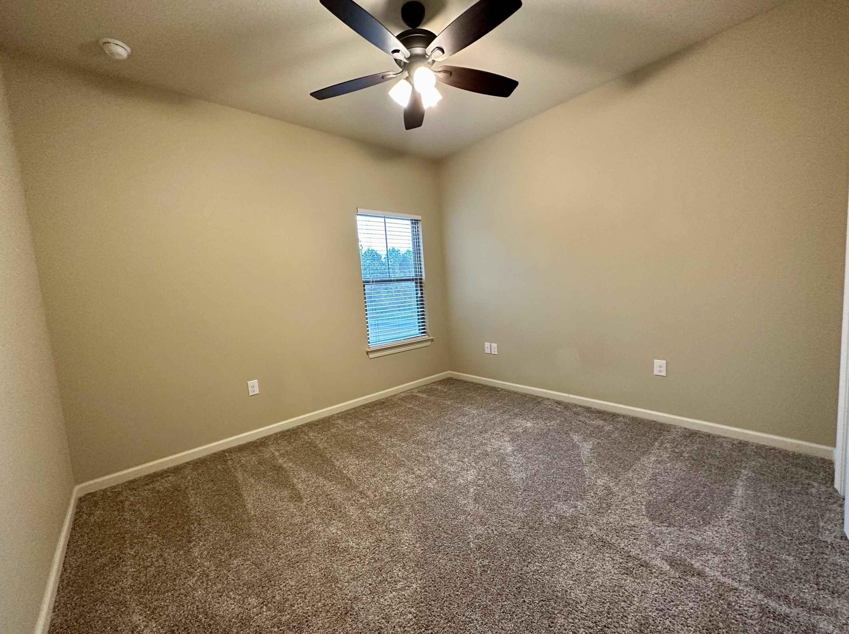424 Shoal River Dr, Crestview FL  32539-8372 exterior