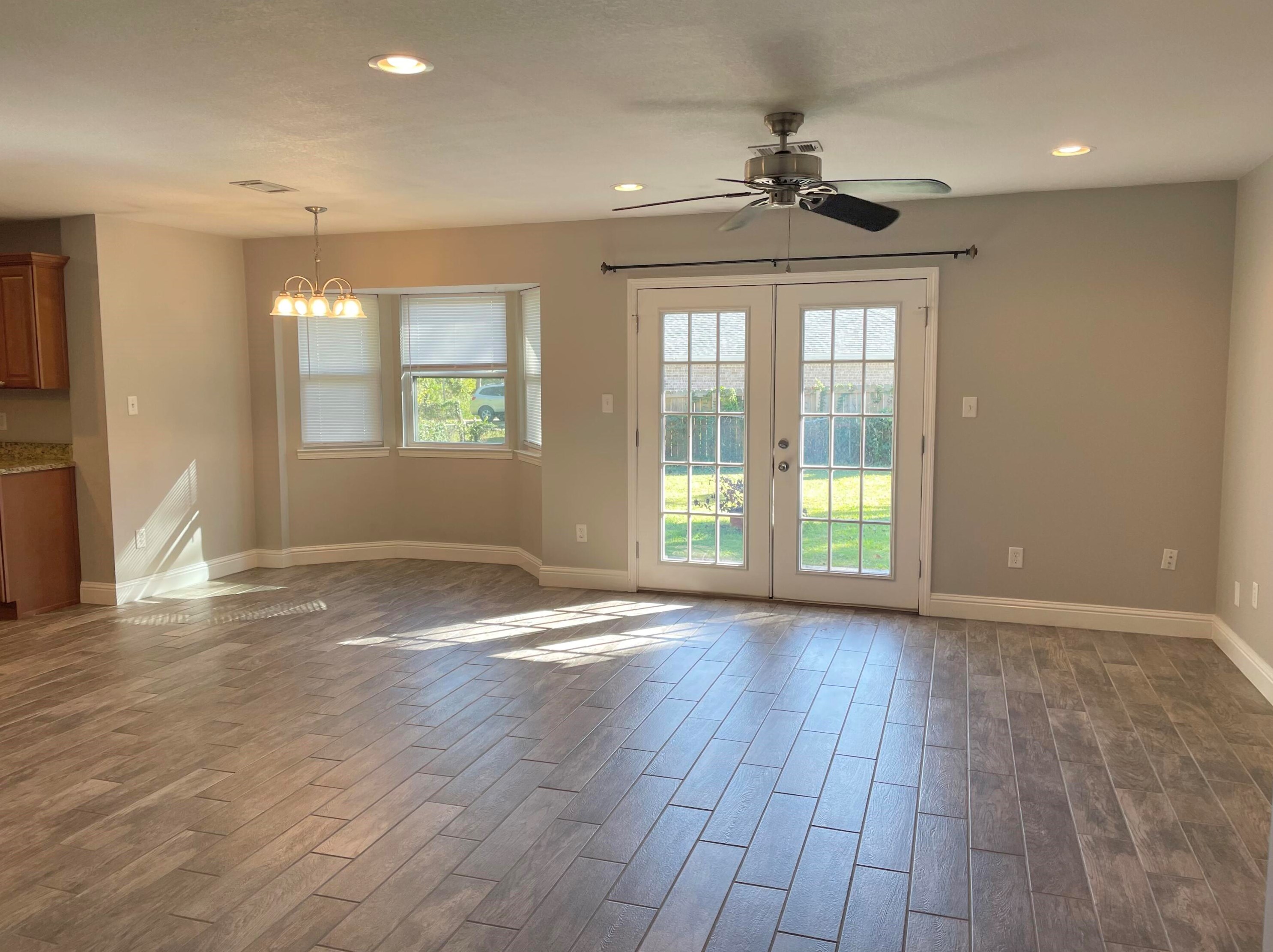 214 Michael Ave, Mary Esther, FL 32569