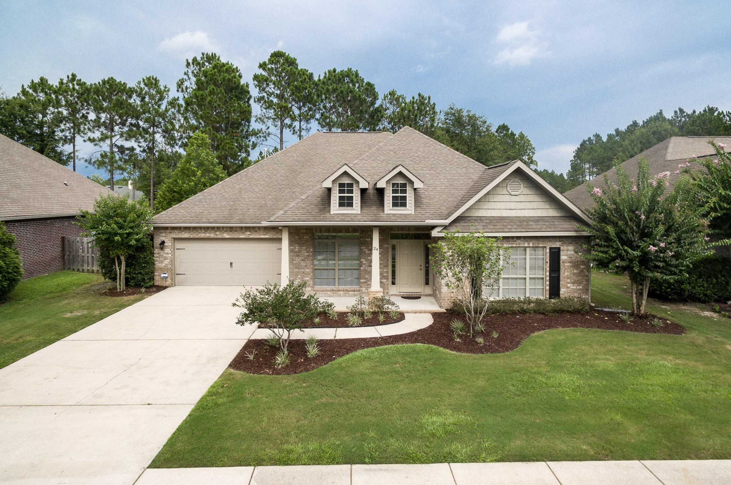 24 Mozart Ln, Freeport, FL 32439