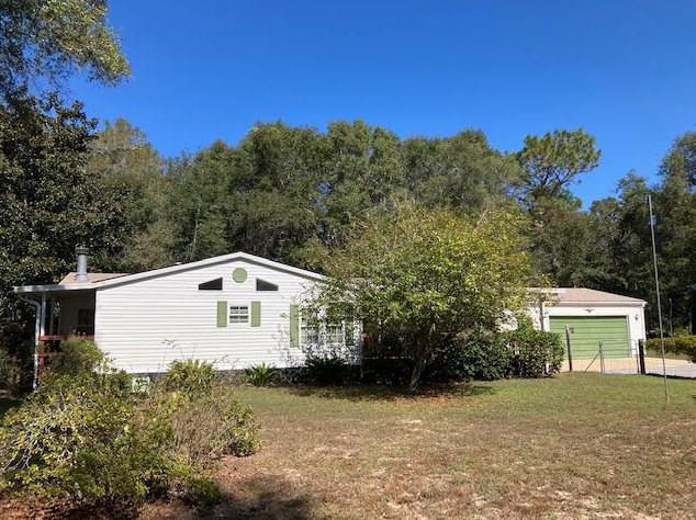 869 Juniper Lake Dr, Defuniak Springs, FL 32433