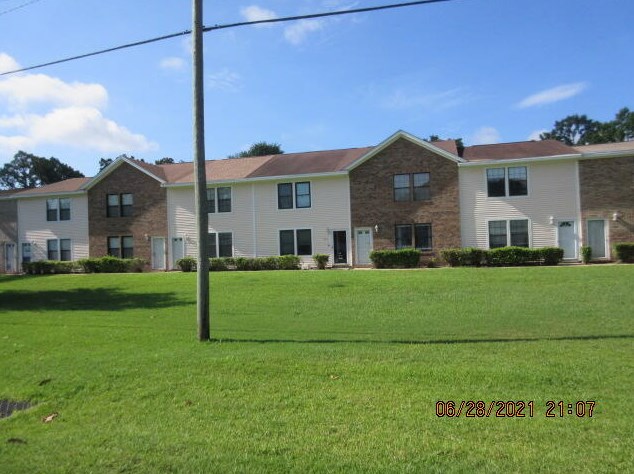 108 4th Ave, Shalimar, FL 32579