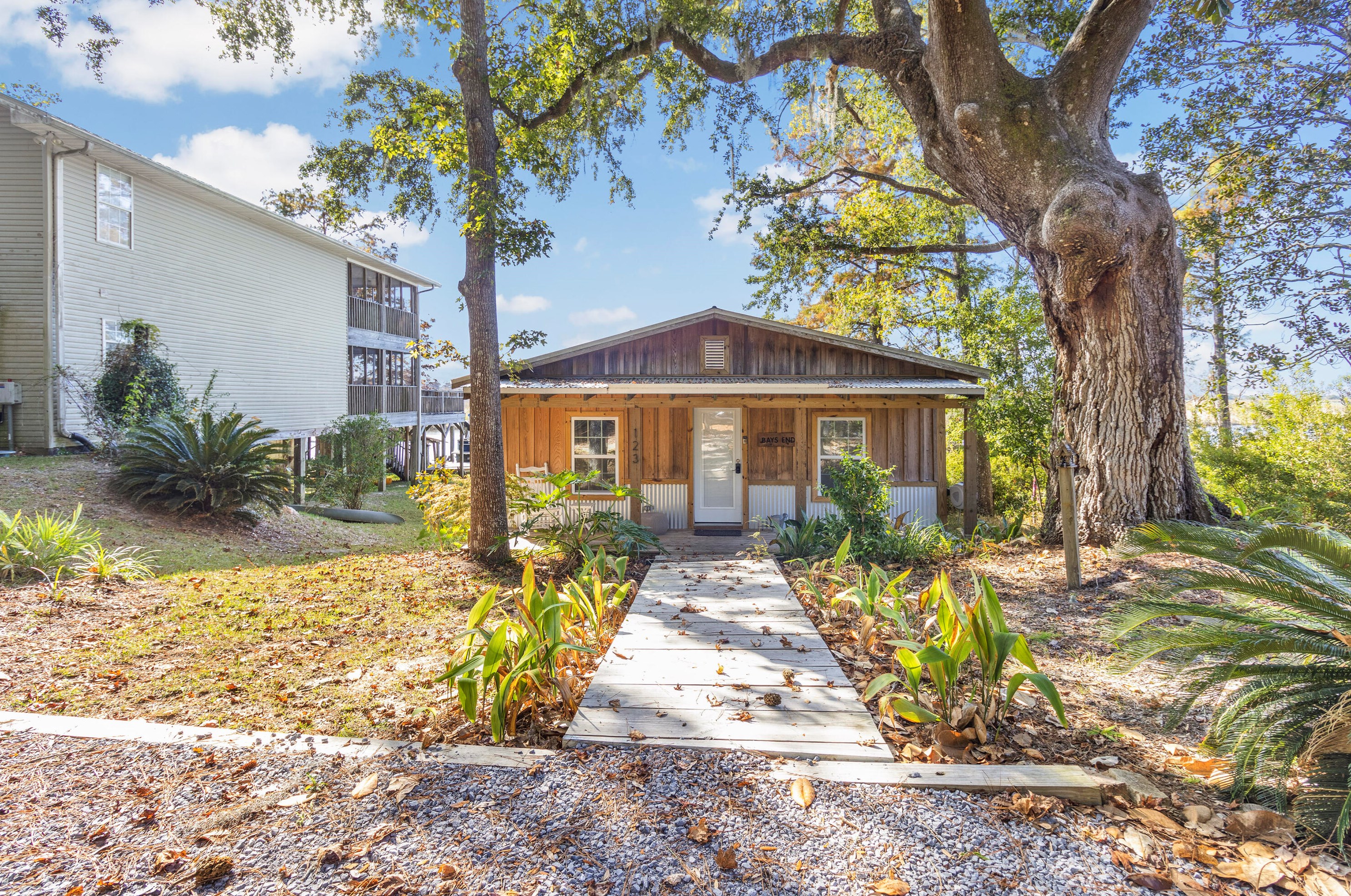 123 Pitts Bayshore Dr, Freeport, FL 32439