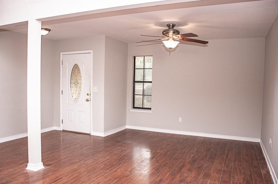 112 Golf Course Dr, Crestview FL  32536-8403 exterior