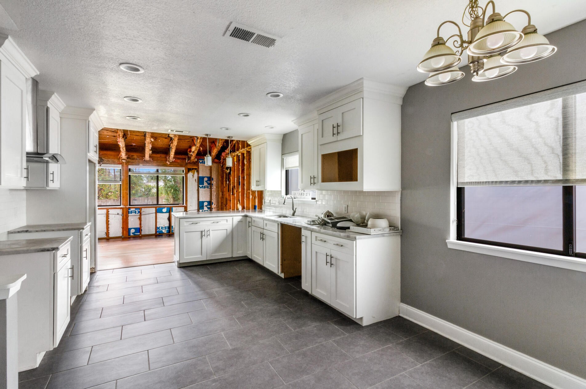 917 Lido Cir, Niceville FL  32578-4404 exterior