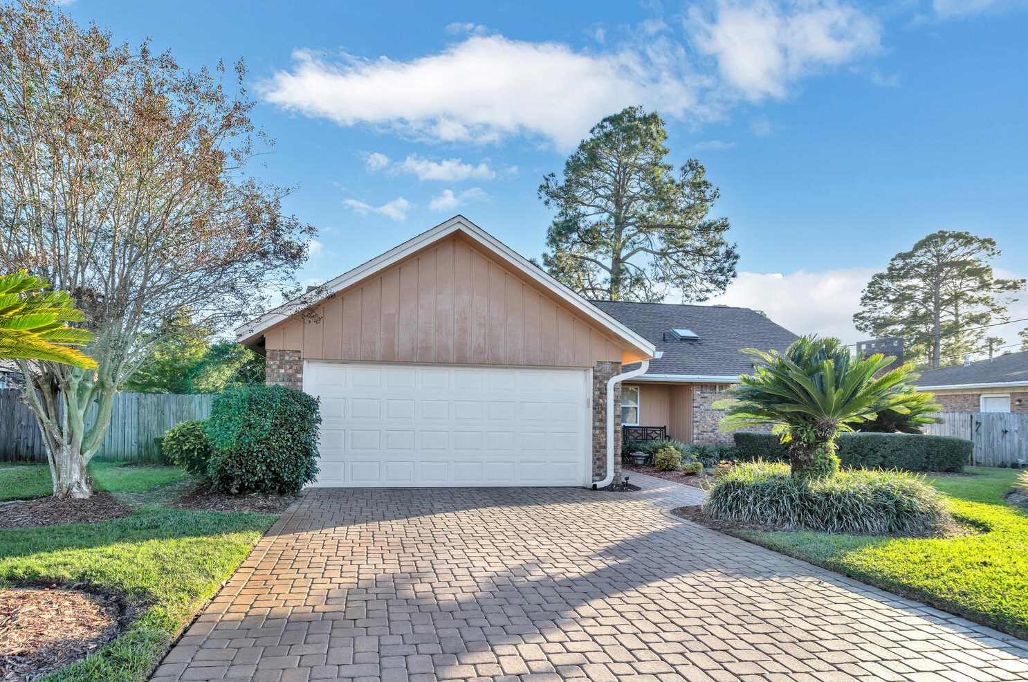 614 Ironwood Dr, Fort Walton Beach, FL 32547-2911