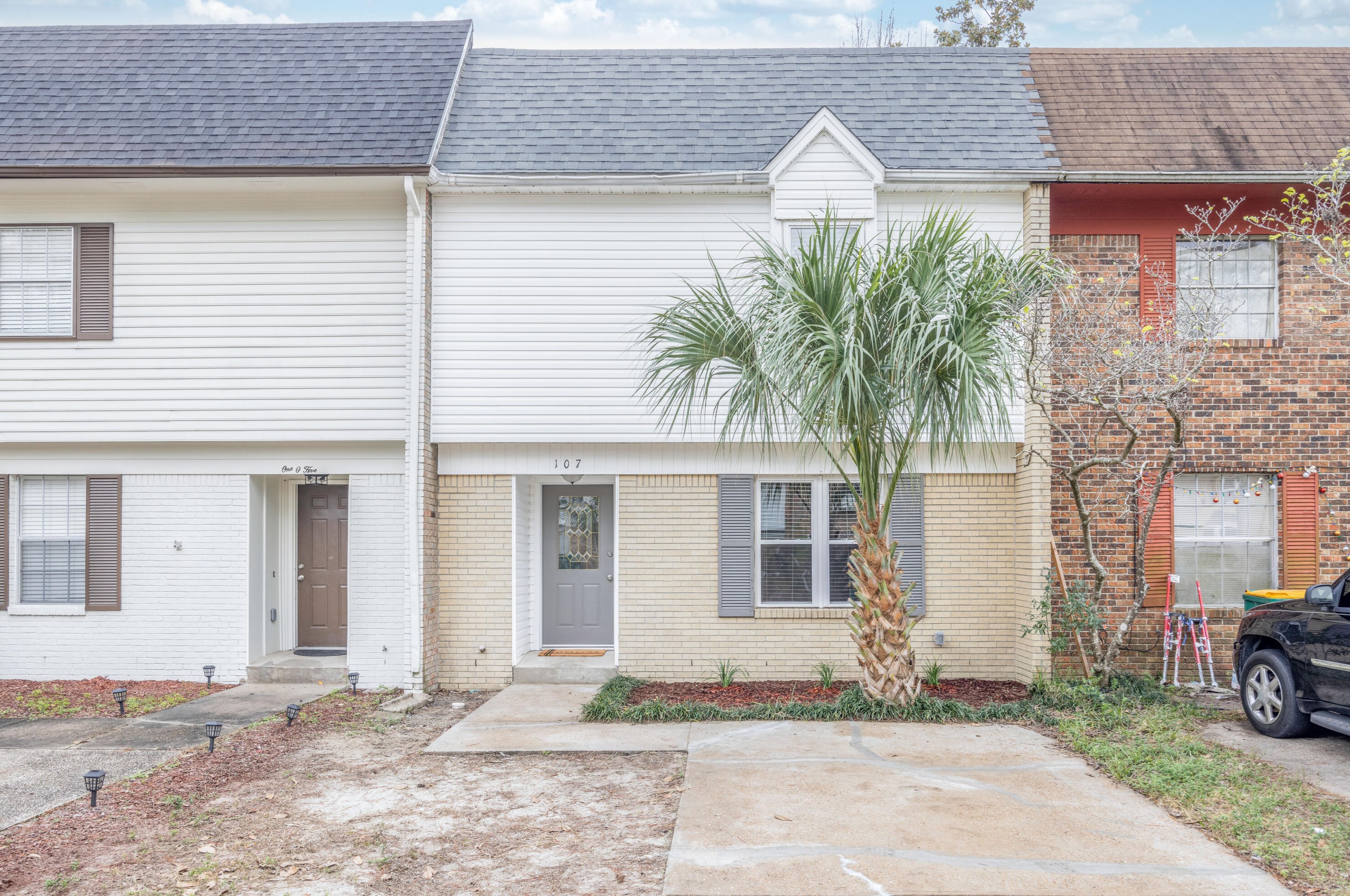 107 Valencia Dr, Fort Walton Beach, FL 32547-2313