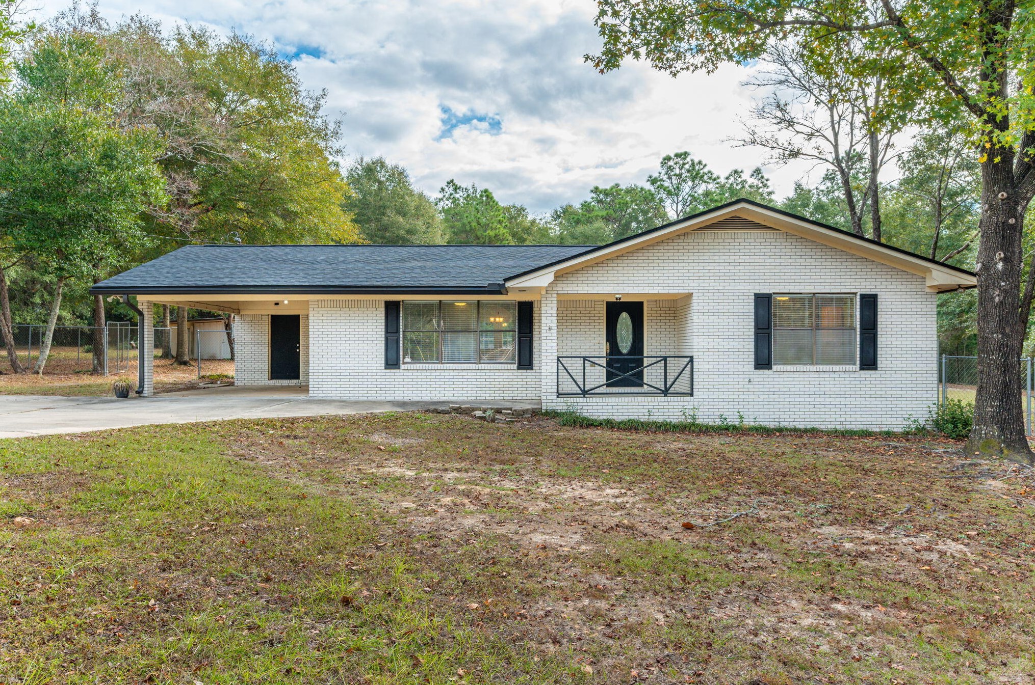 5955 Silver Oaks Ln, Crestview, FL 32536-9301