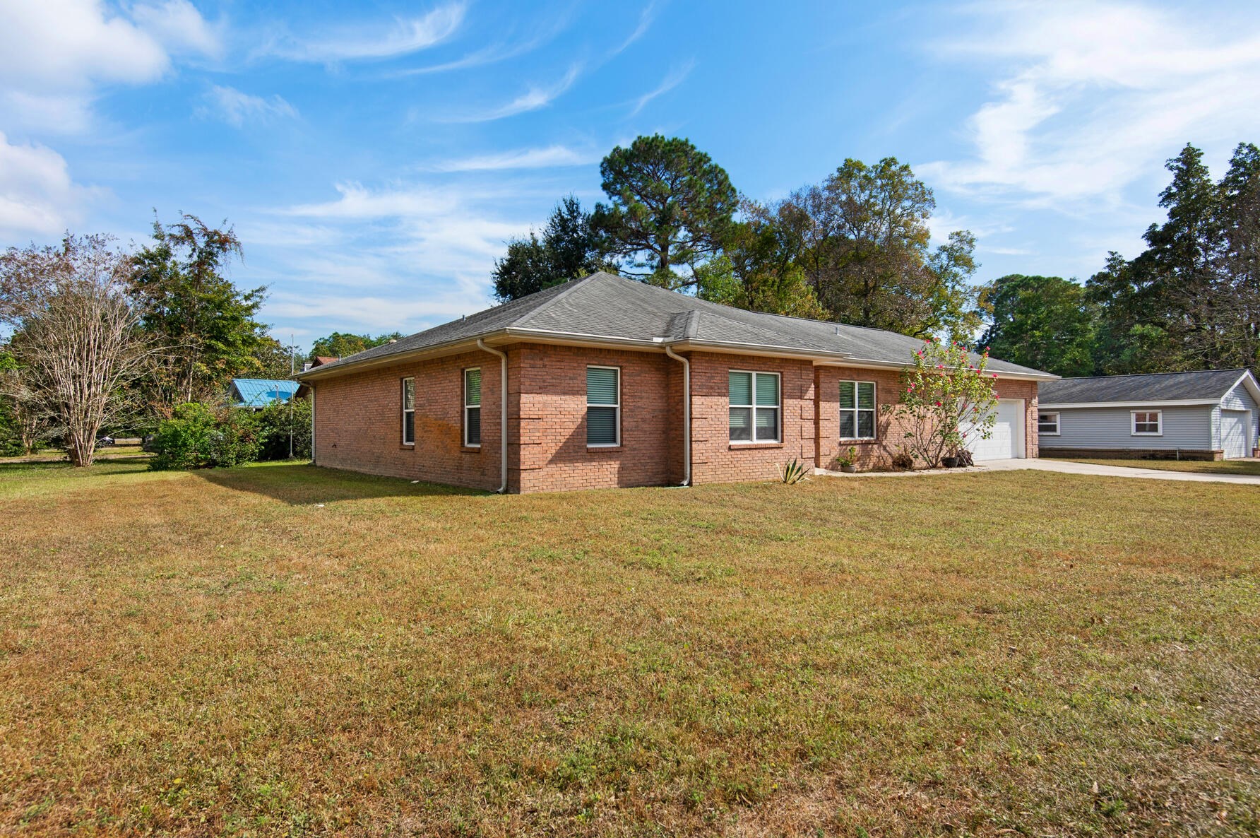 901 Nutmeg Ave, Niceville, FL 32578