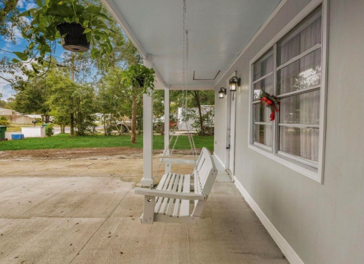 401 Marlowe Dr, Fort Walton Beach FL  32547-2656 exterior