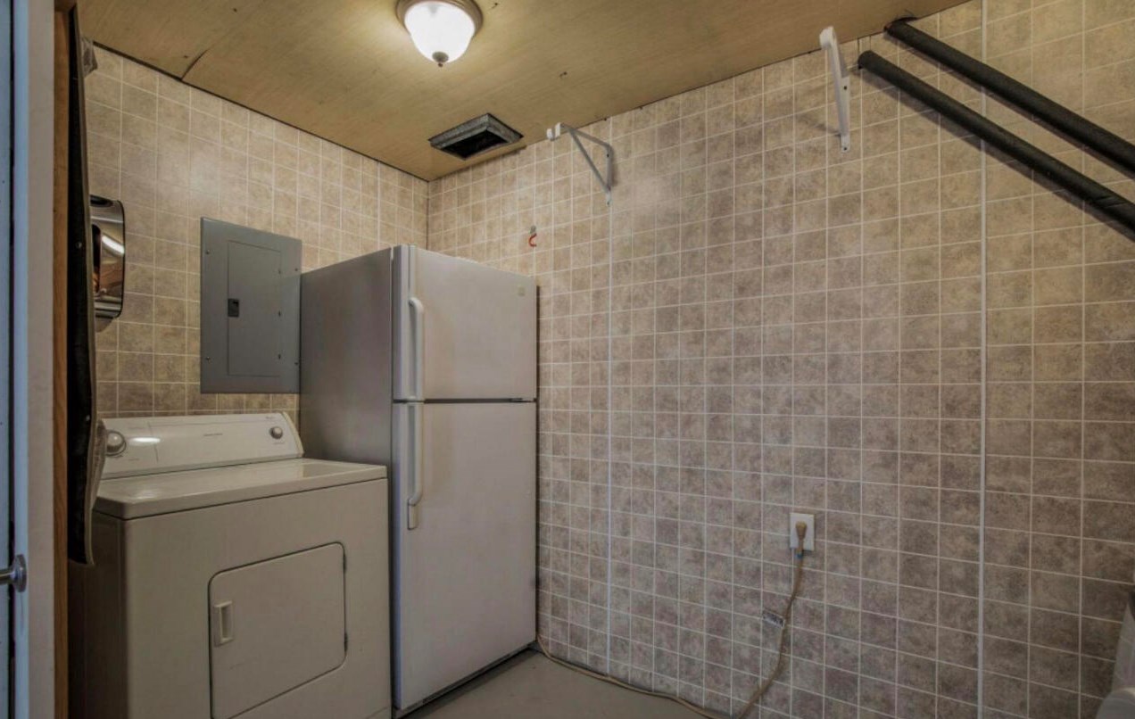 401 Marlowe Dr, Fort Walton Beach FL  32547-2656 exterior