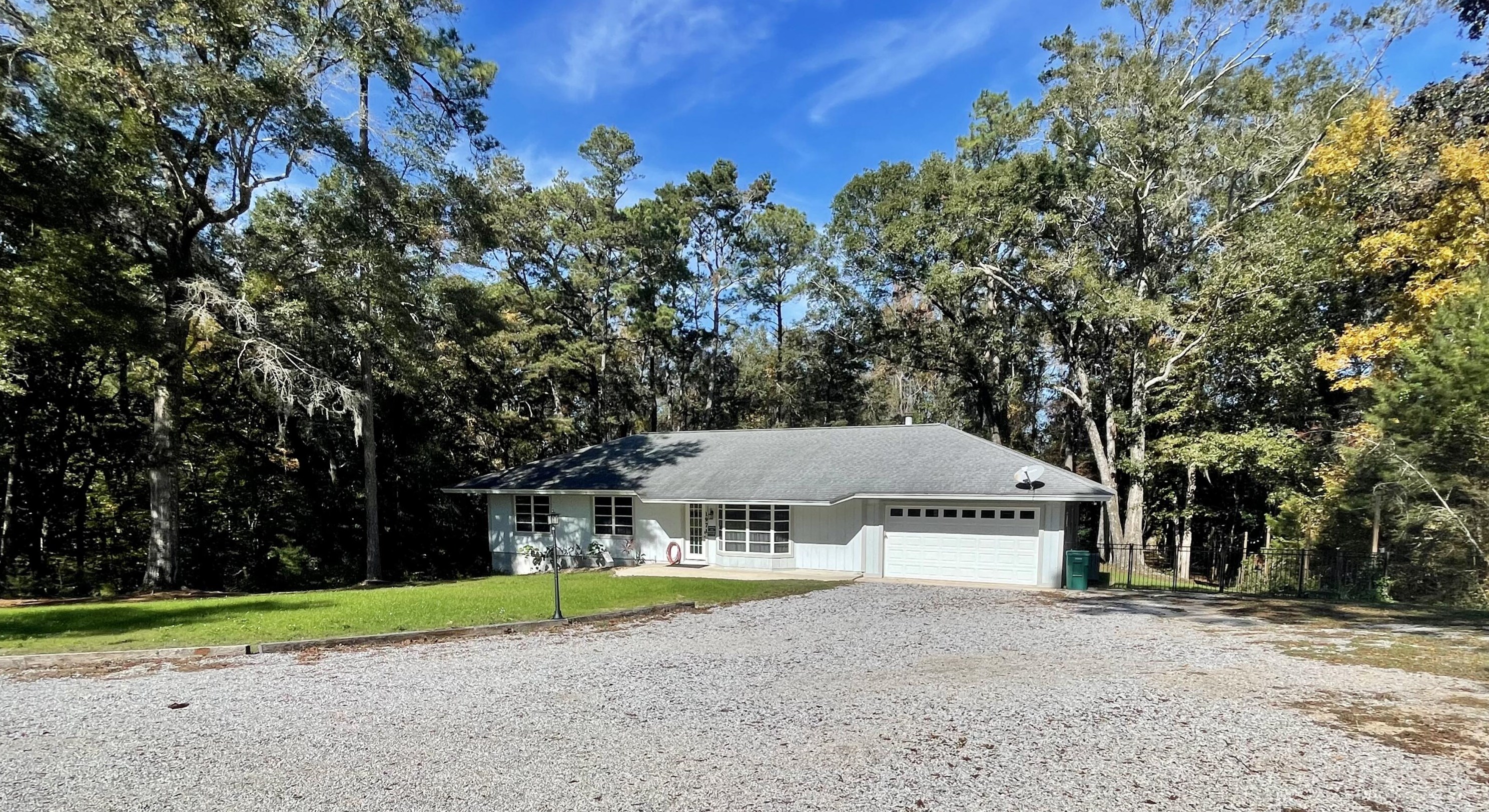 1971 Knox Hill Rd, Red Bay, FL 32455-2425