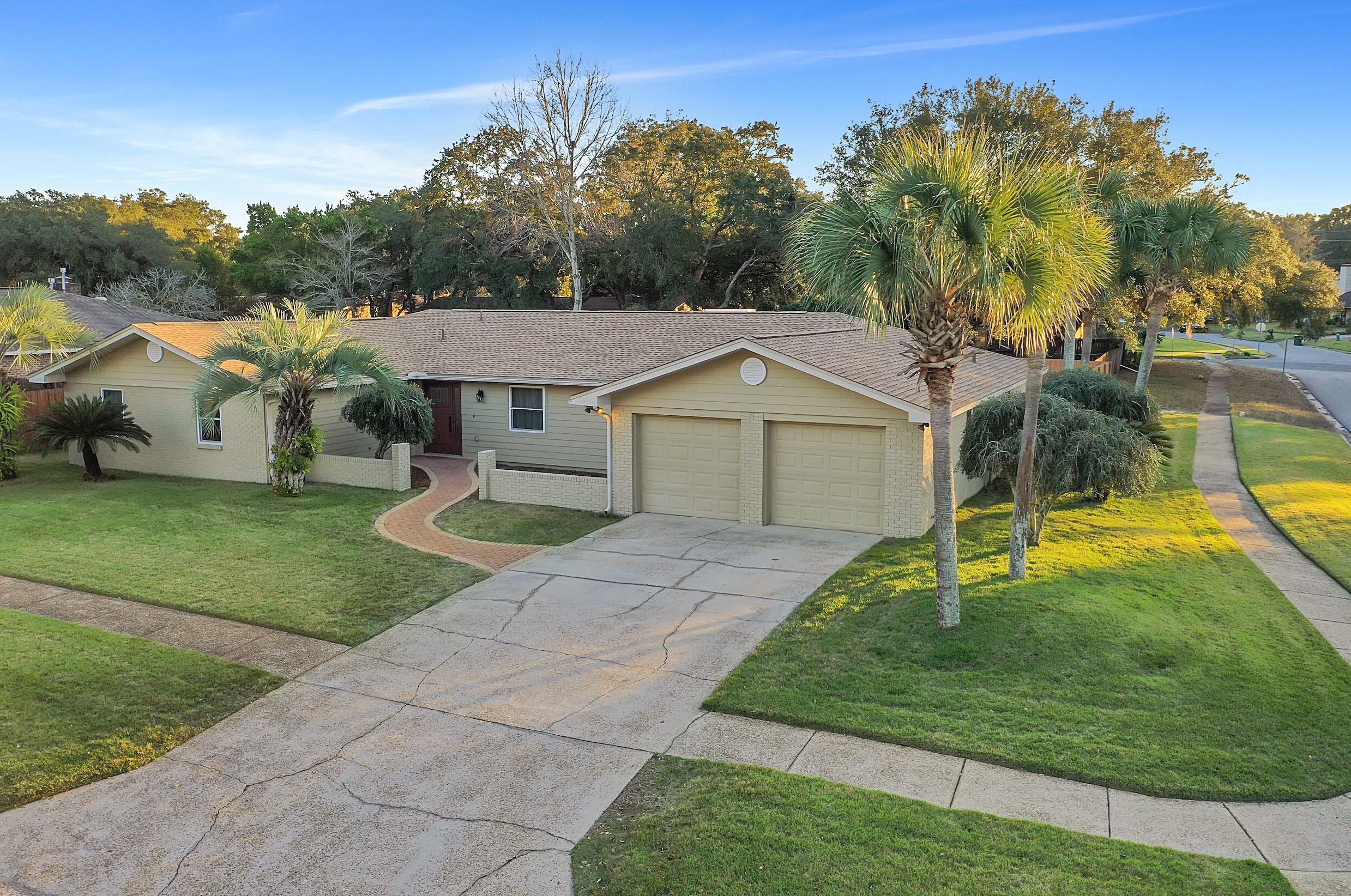 346 Cherie Ct, Fort Walton Beach, FL 32548-4128