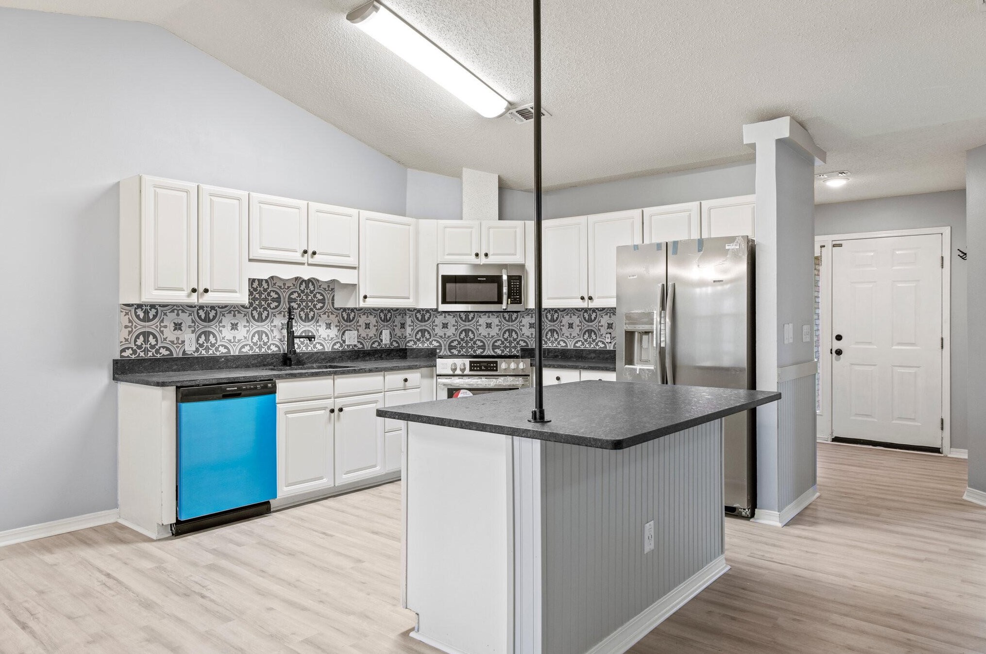 922 Marnan Dr, Fort Walton Beach, FL 32547-1355