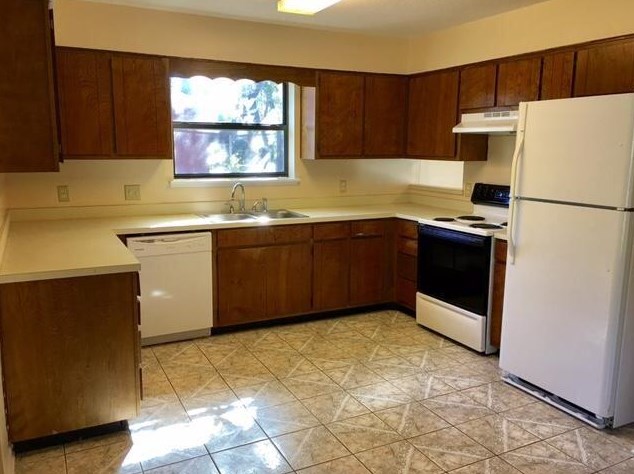 918 Nutmeg Ave, Niceville, FL 32578-3645