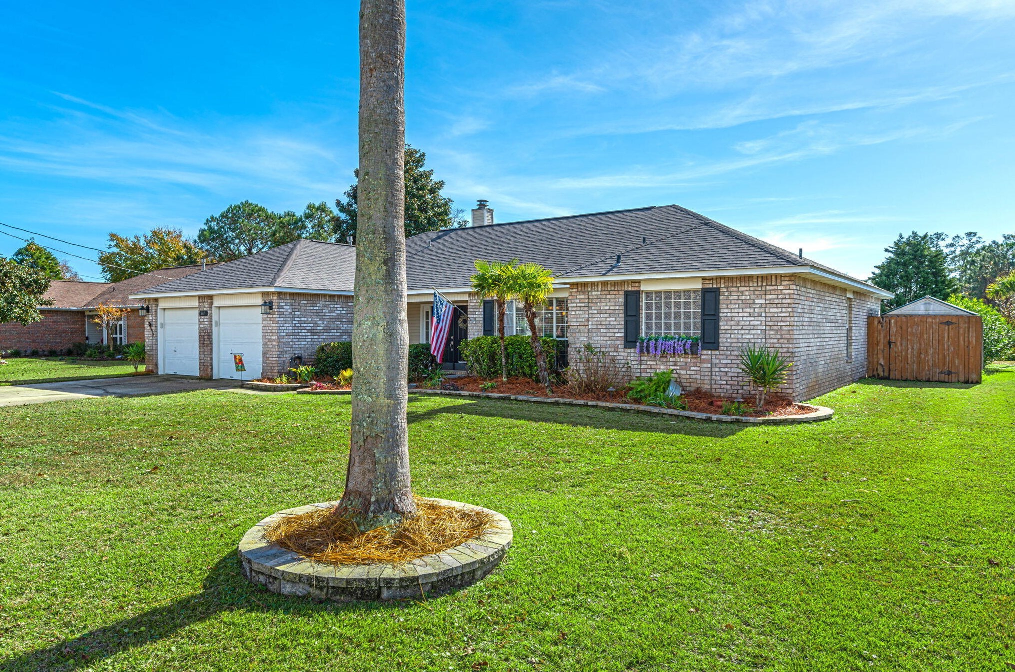 817 Linda Dr, Mary Esther, FL 32569-1484