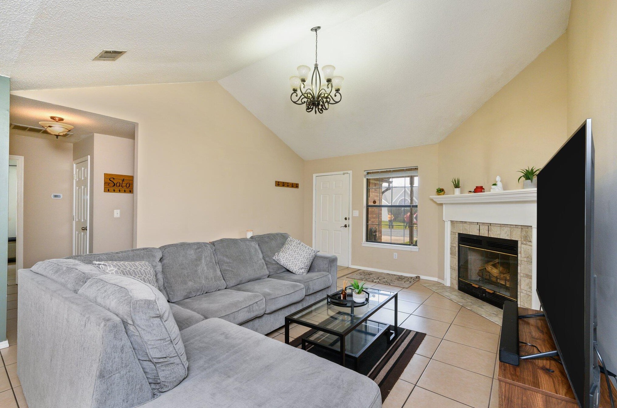 300 Woodland Park Cir, Mary Esther FL  32569-1572 exterior