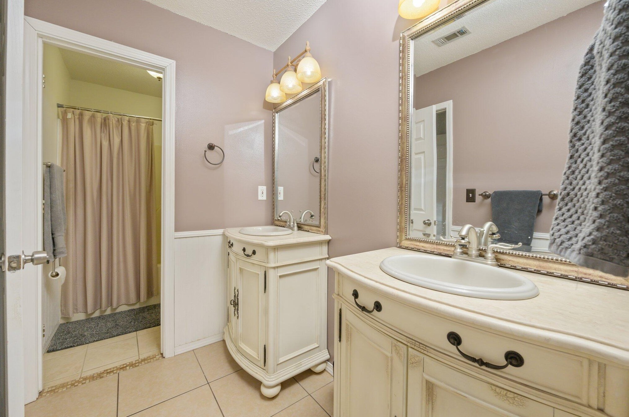 300 Woodland Park Cir, Mary Esther FL  32569-1572 exterior