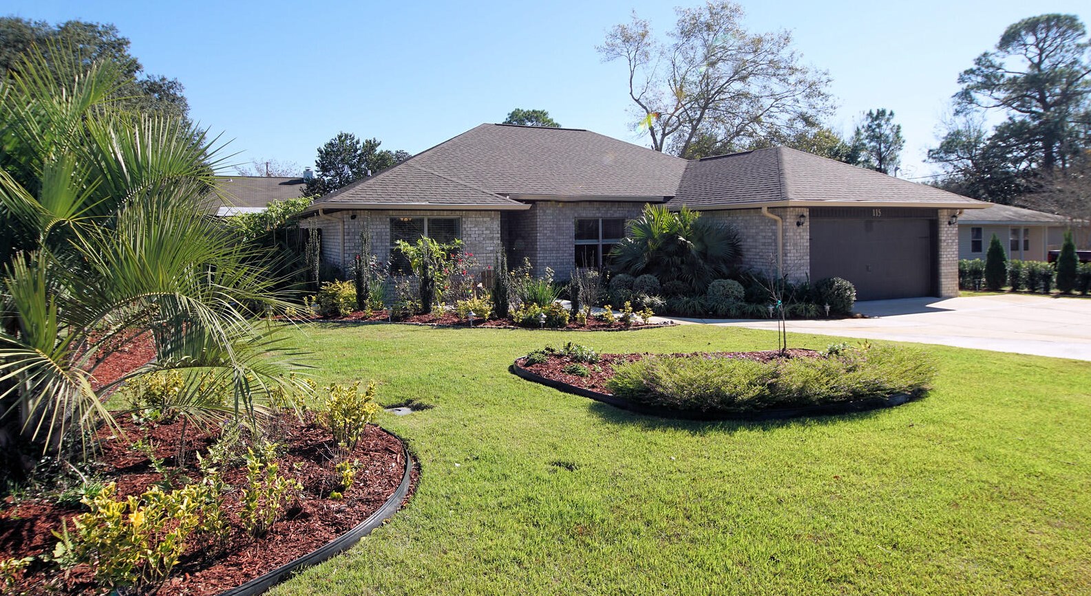 115 Marimba St, Mary Esther, FL 32569-1528