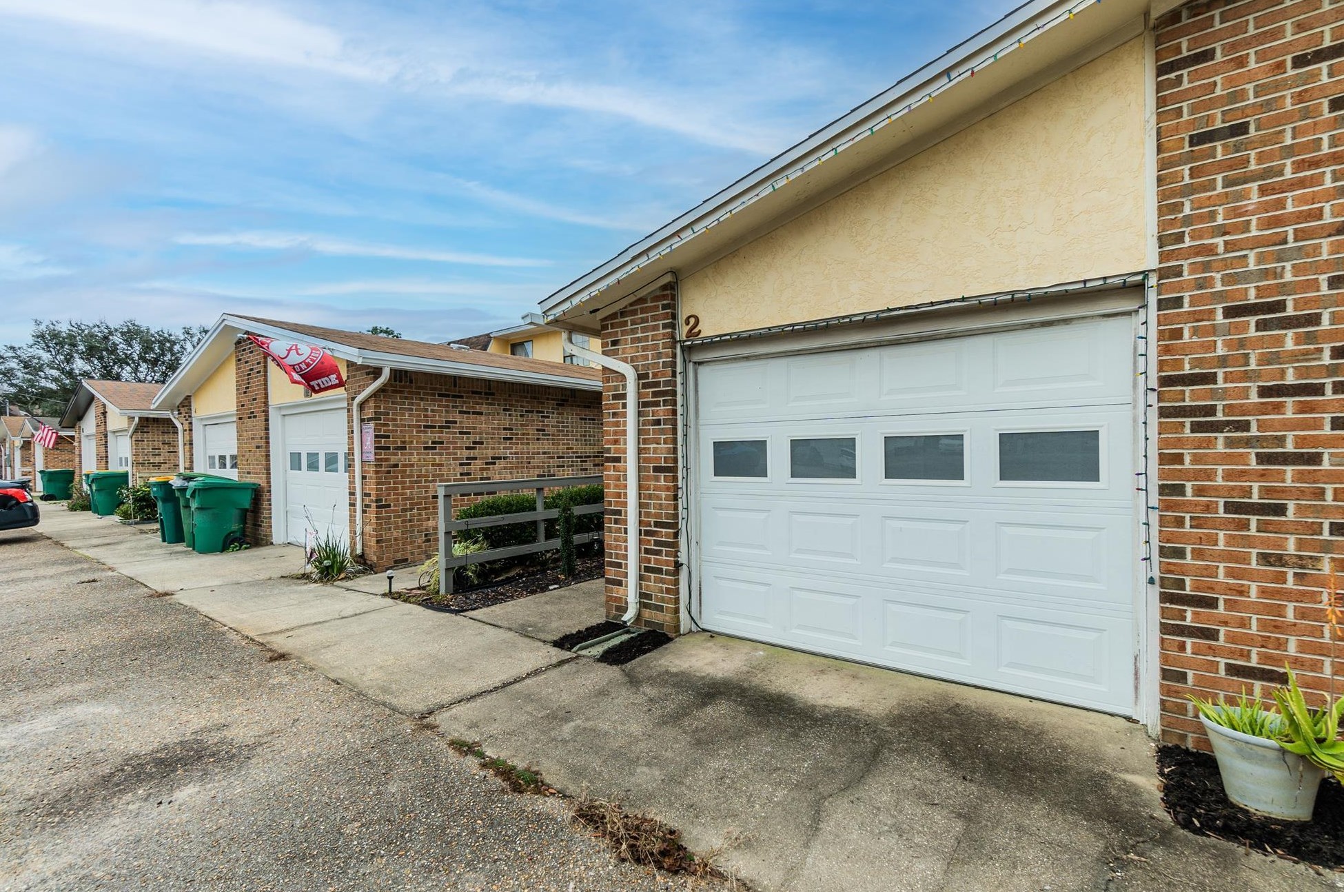 92 5th Ave #unit 2, Shalimar, FL 32579