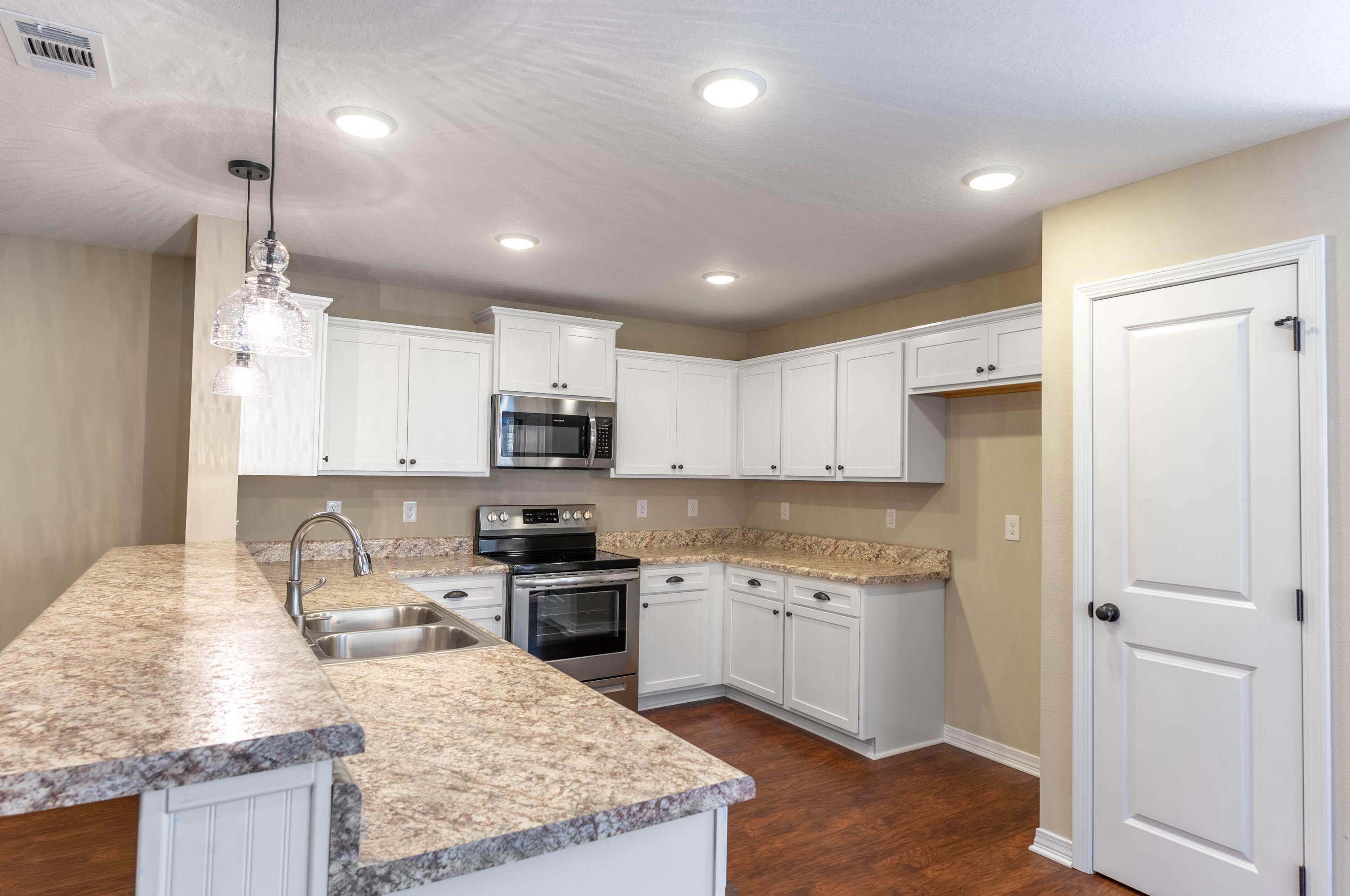 323 Dahlquist Dr, Crestview, FL 32539