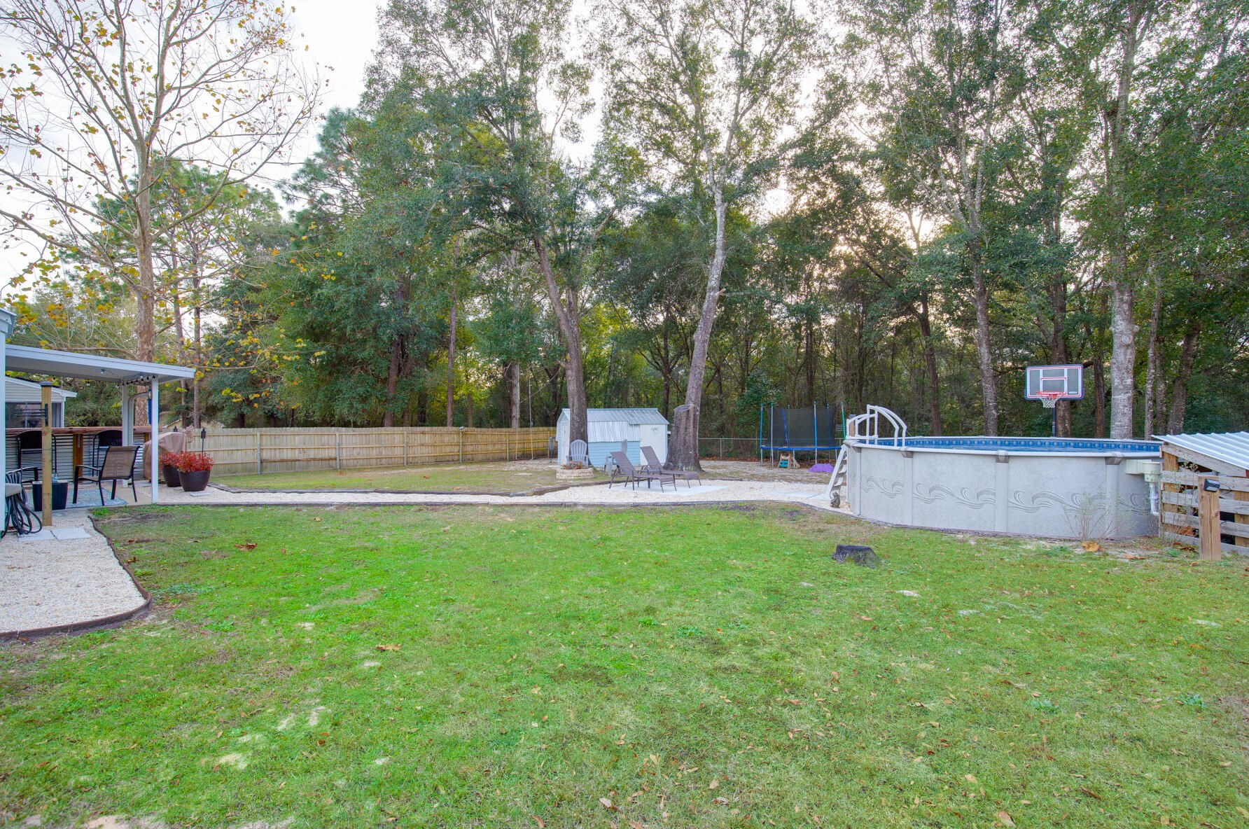 2826 Penney Ln, Crestview FL  32539-6322 exterior