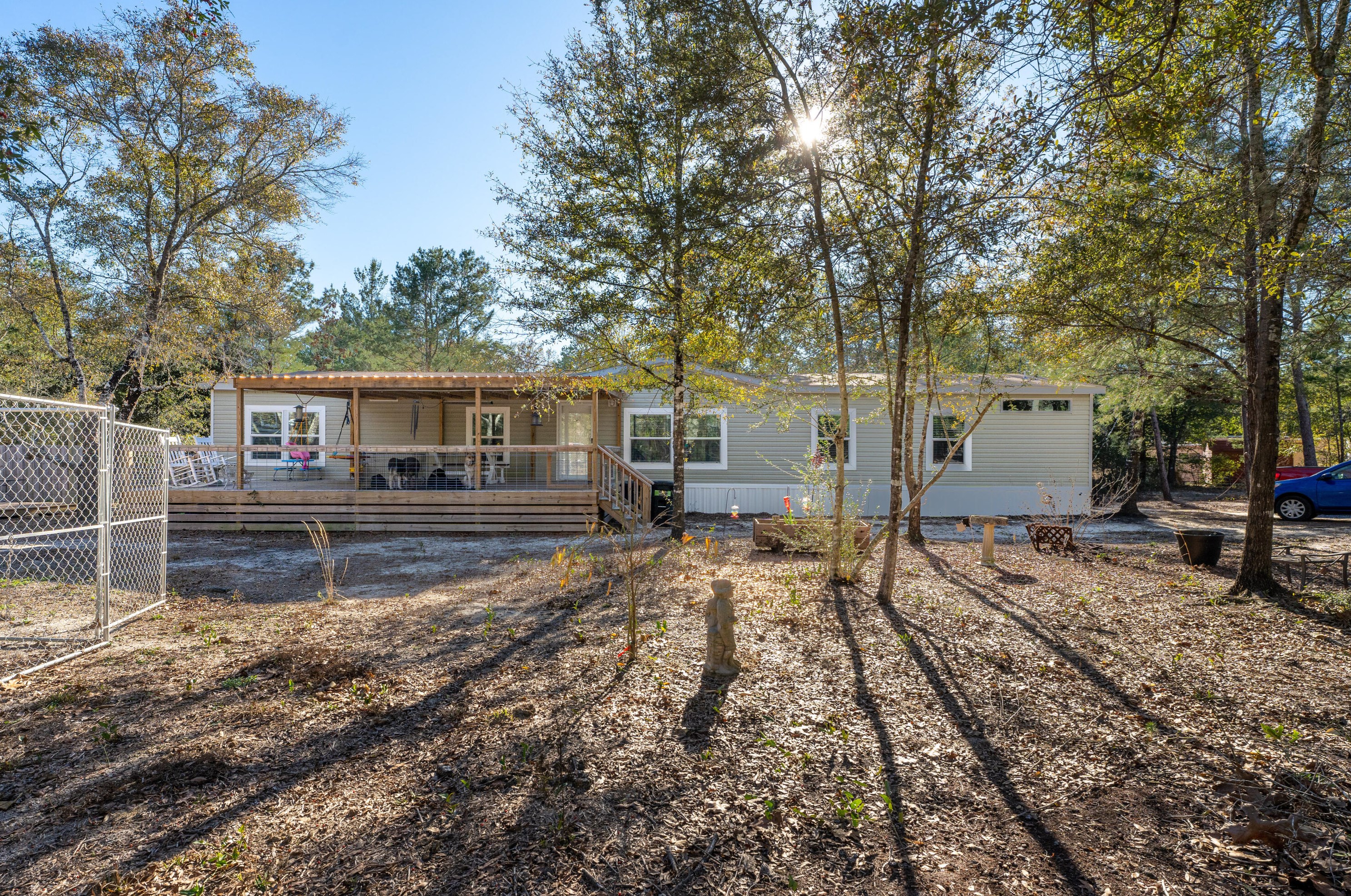 169 Beethoven Cir, Defuniak Springs, FL 32433