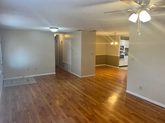 23 10th St, Shalimar, FL 32579