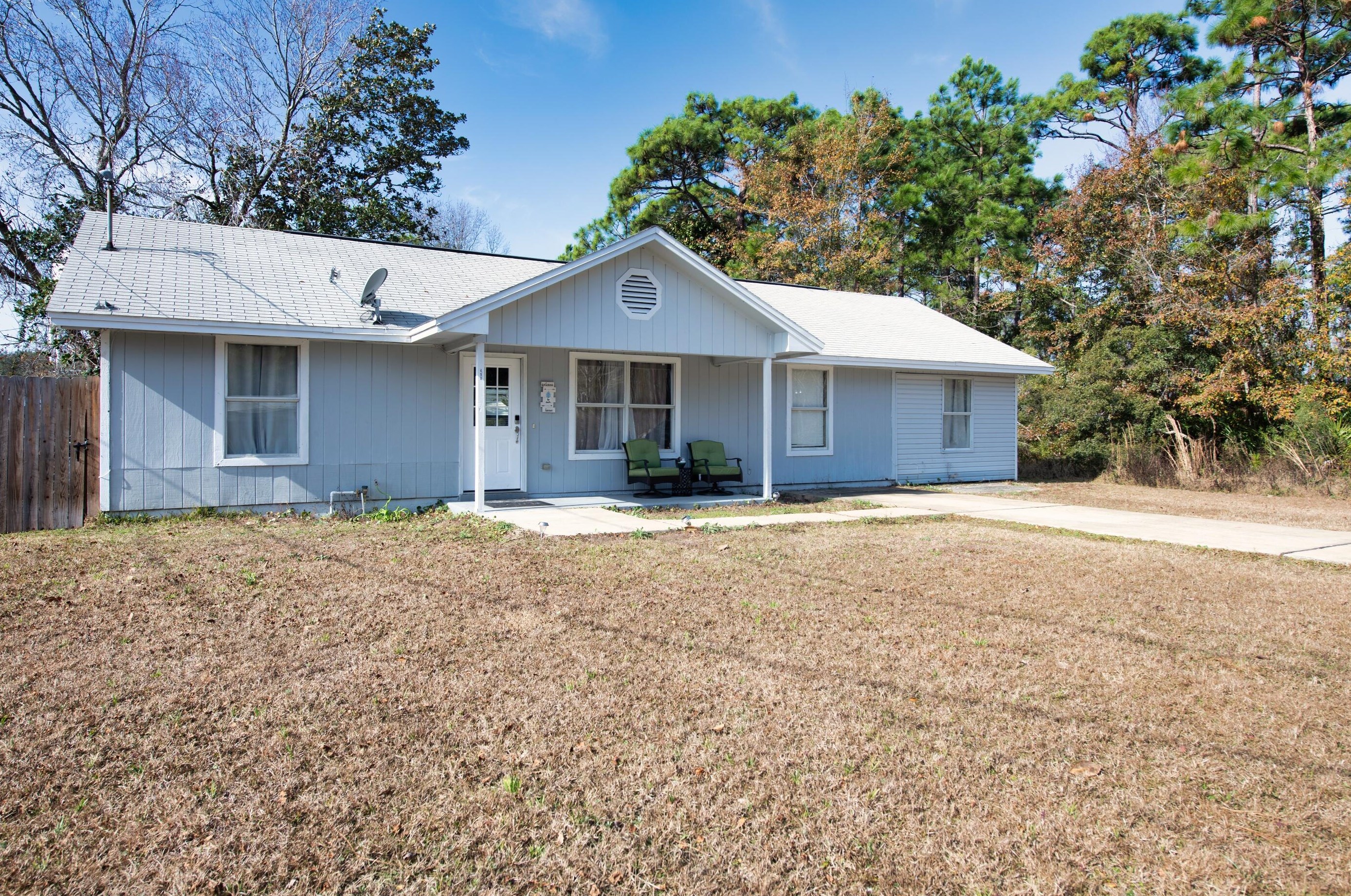 498 Sara Ave, Mary Esther, FL 32569-2353