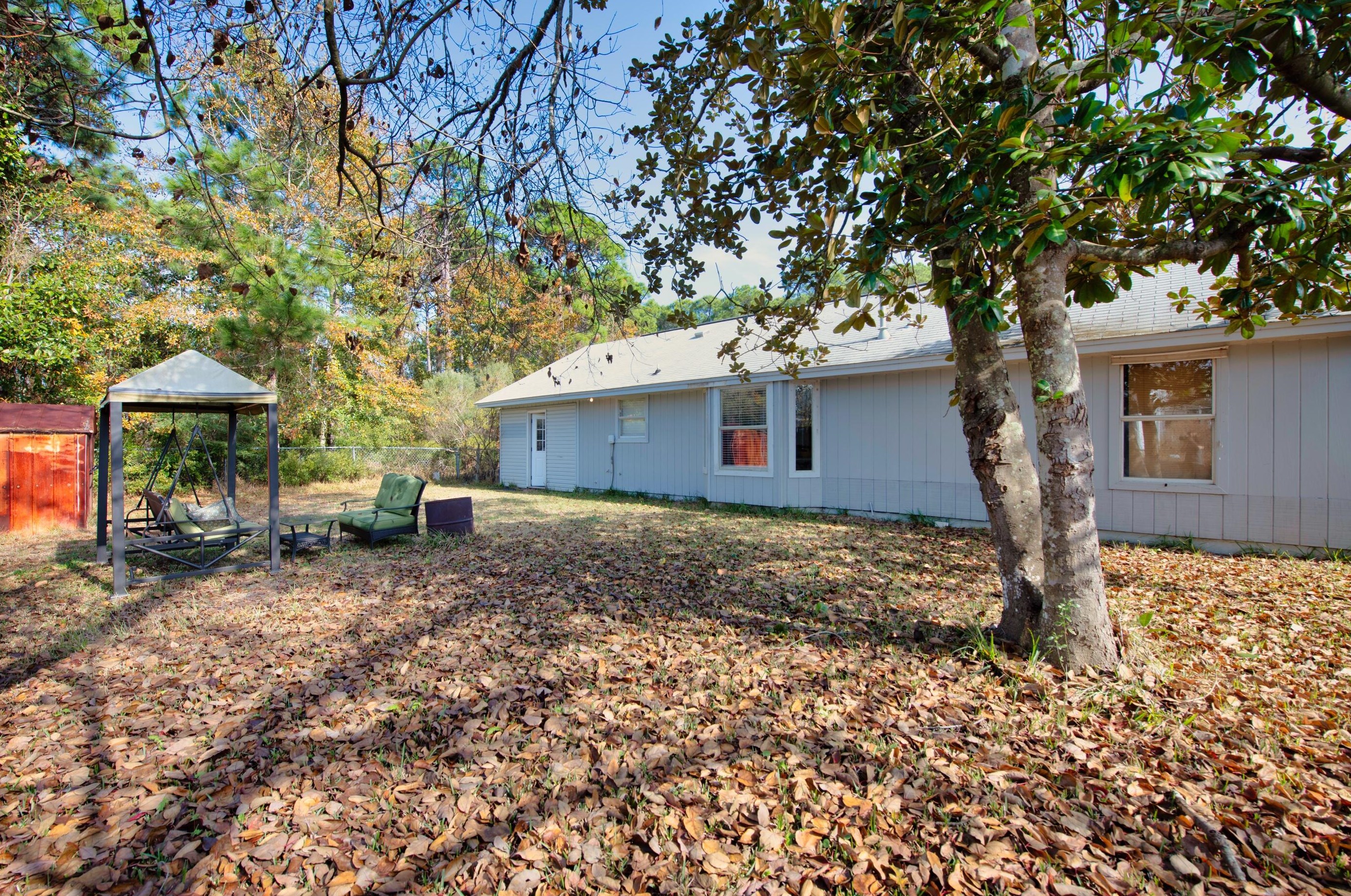 498 Sara Ave, Mary Esther FL  32569-2353 exterior