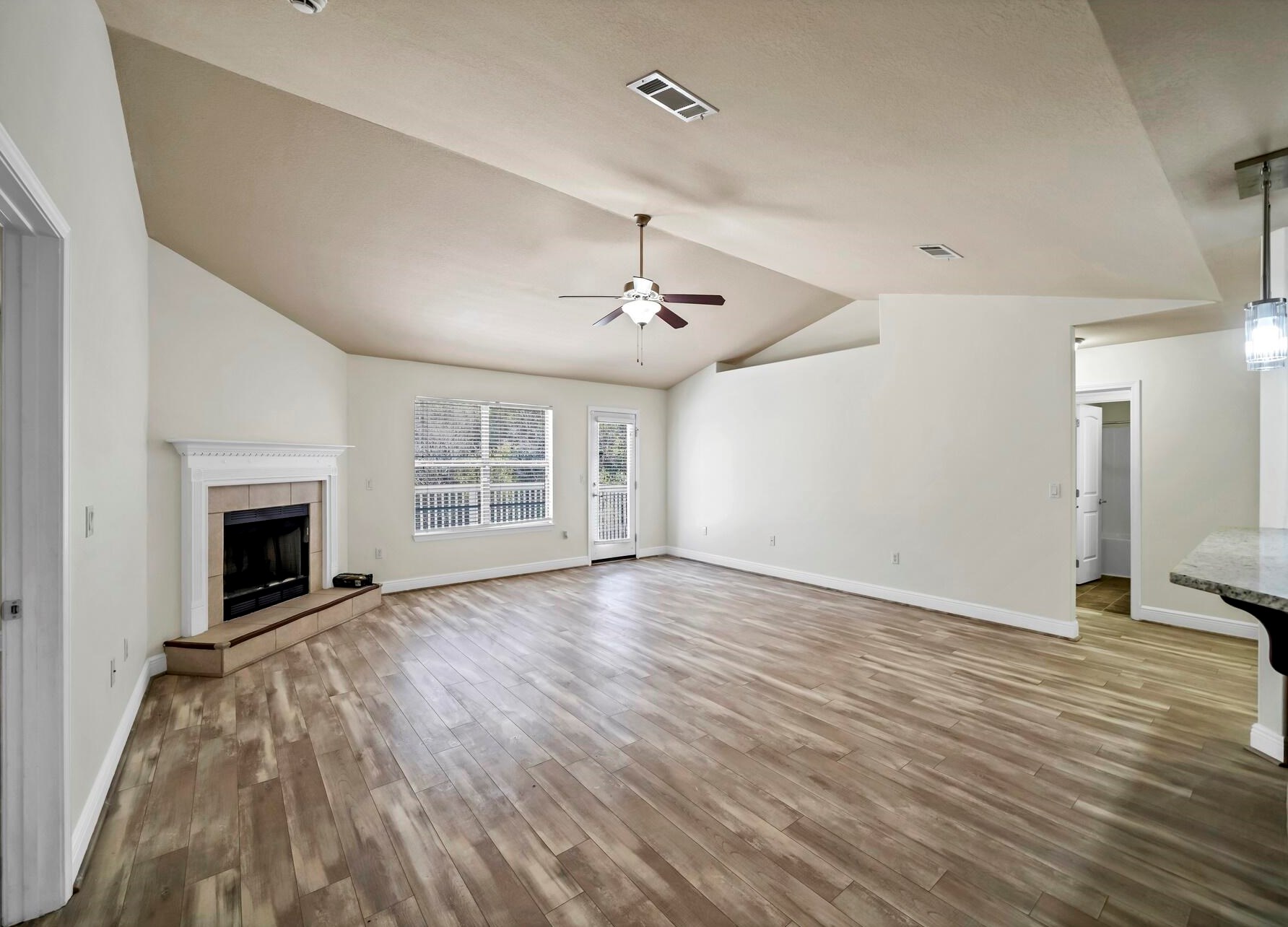 125 Bronze Cir, Crestview FL  32539-4365 exterior