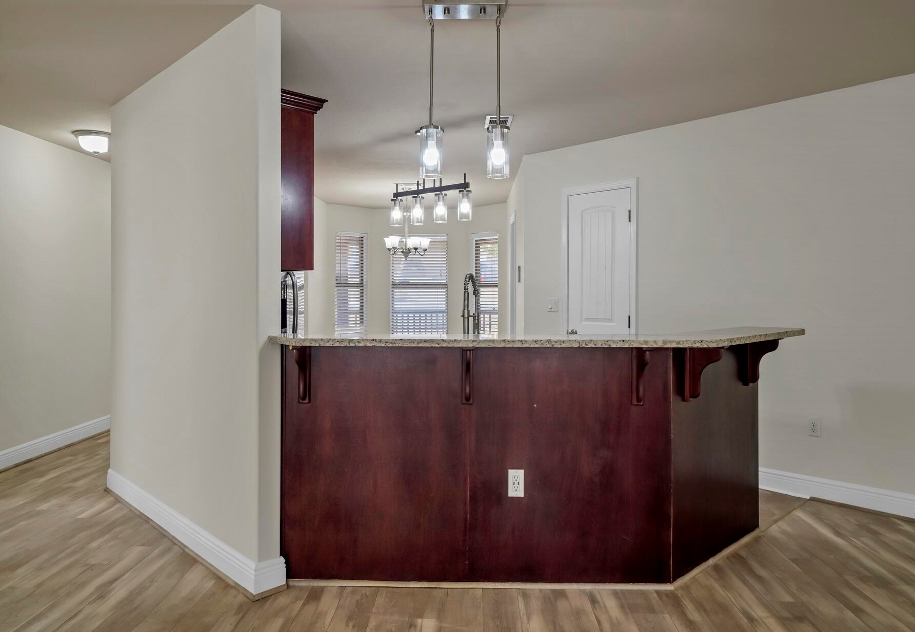 125 Bronze Cir, Crestview FL  32539-4365 exterior