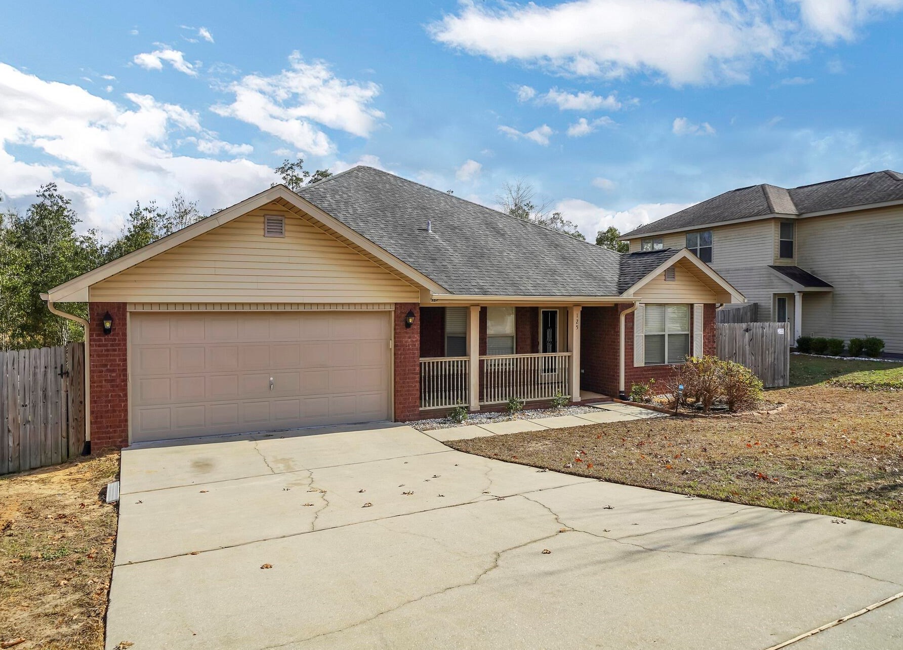 125 Bronze Cir, Crestview FL  32539-4365 exterior