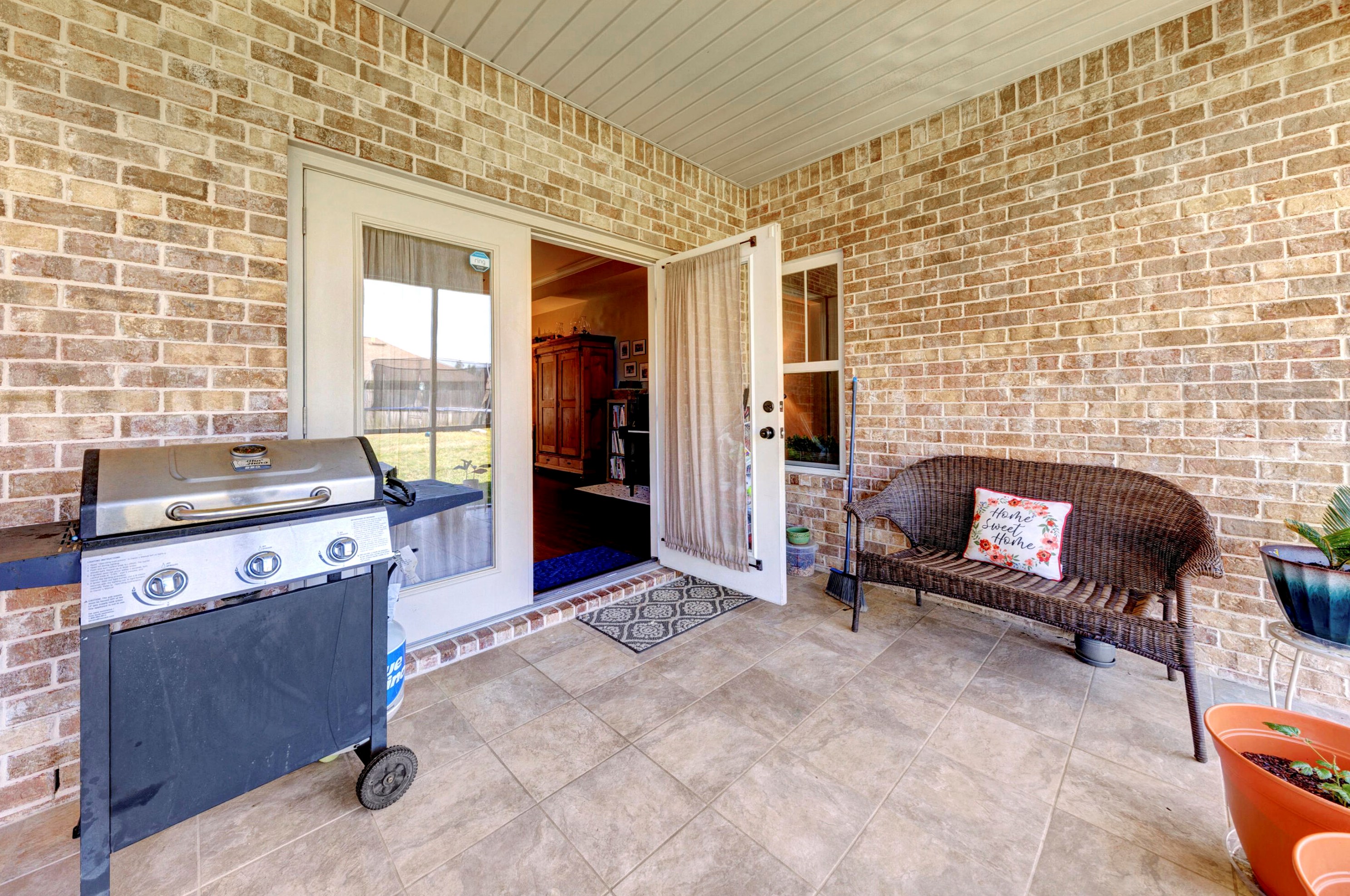 107 Alicia Dr, Crestview FL  32536-5297 exterior