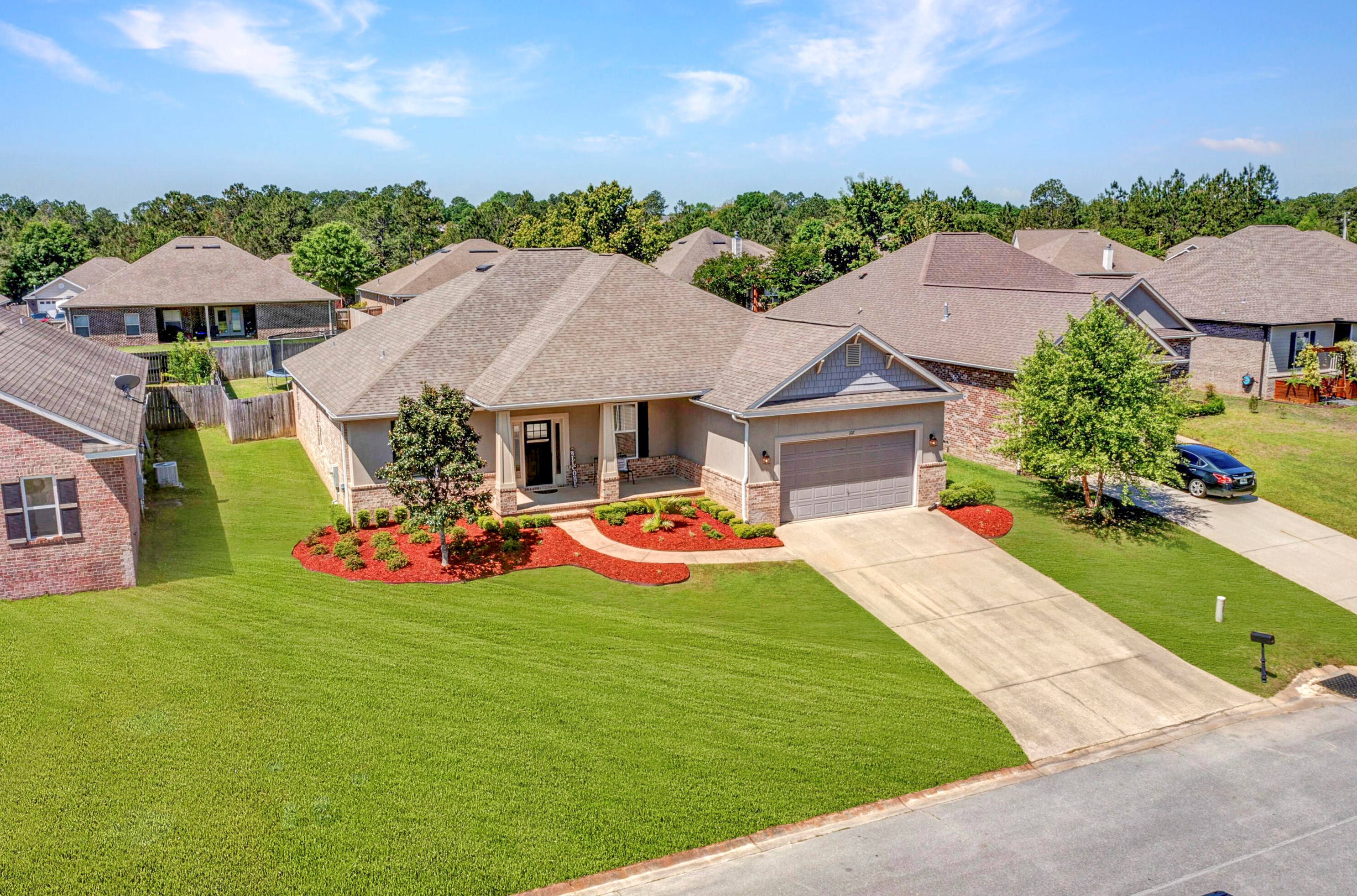 107 Alicia Dr, Crestview FL  32536-5297 exterior