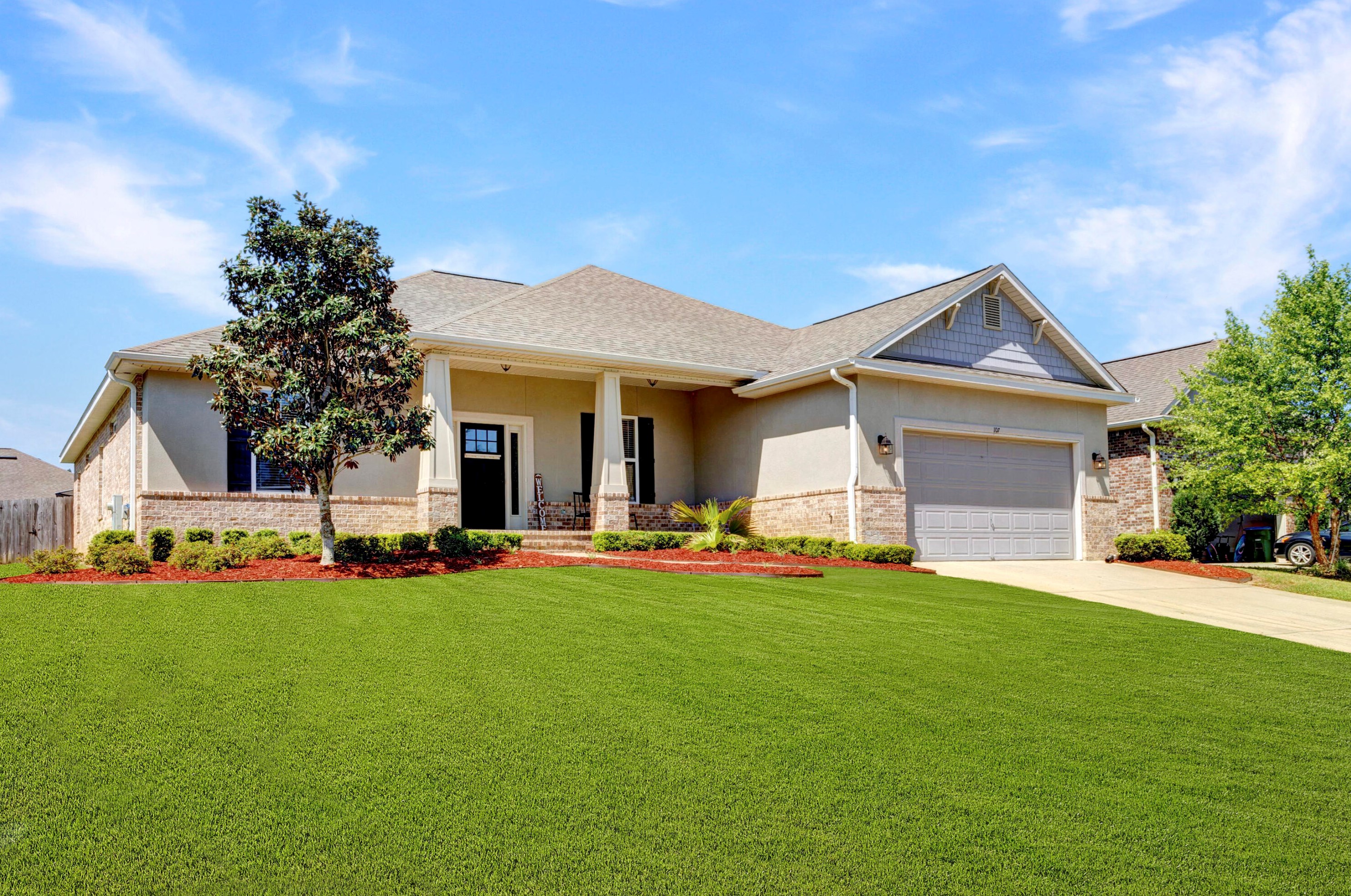 107 Alicia Dr, Crestview FL  32536-5297 exterior