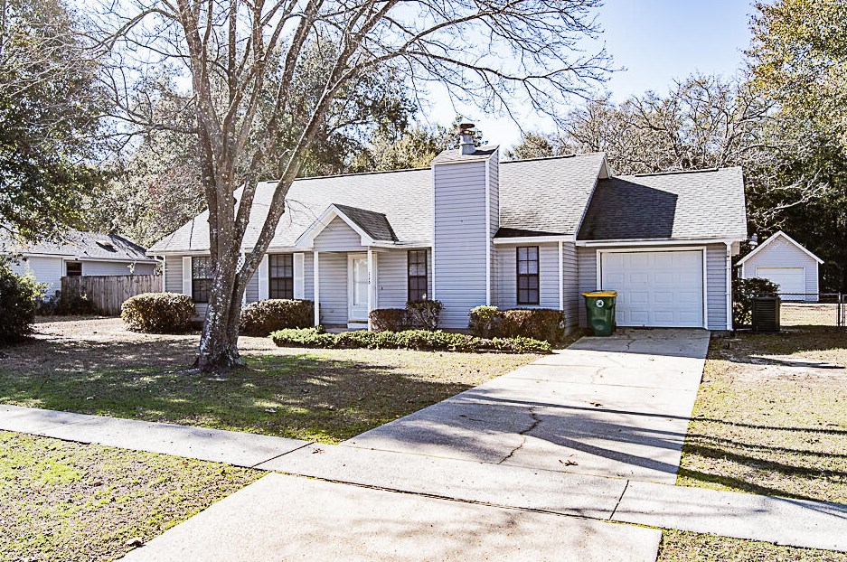 116 Walker Cir, Crestview FL  32539-8376 exterior
