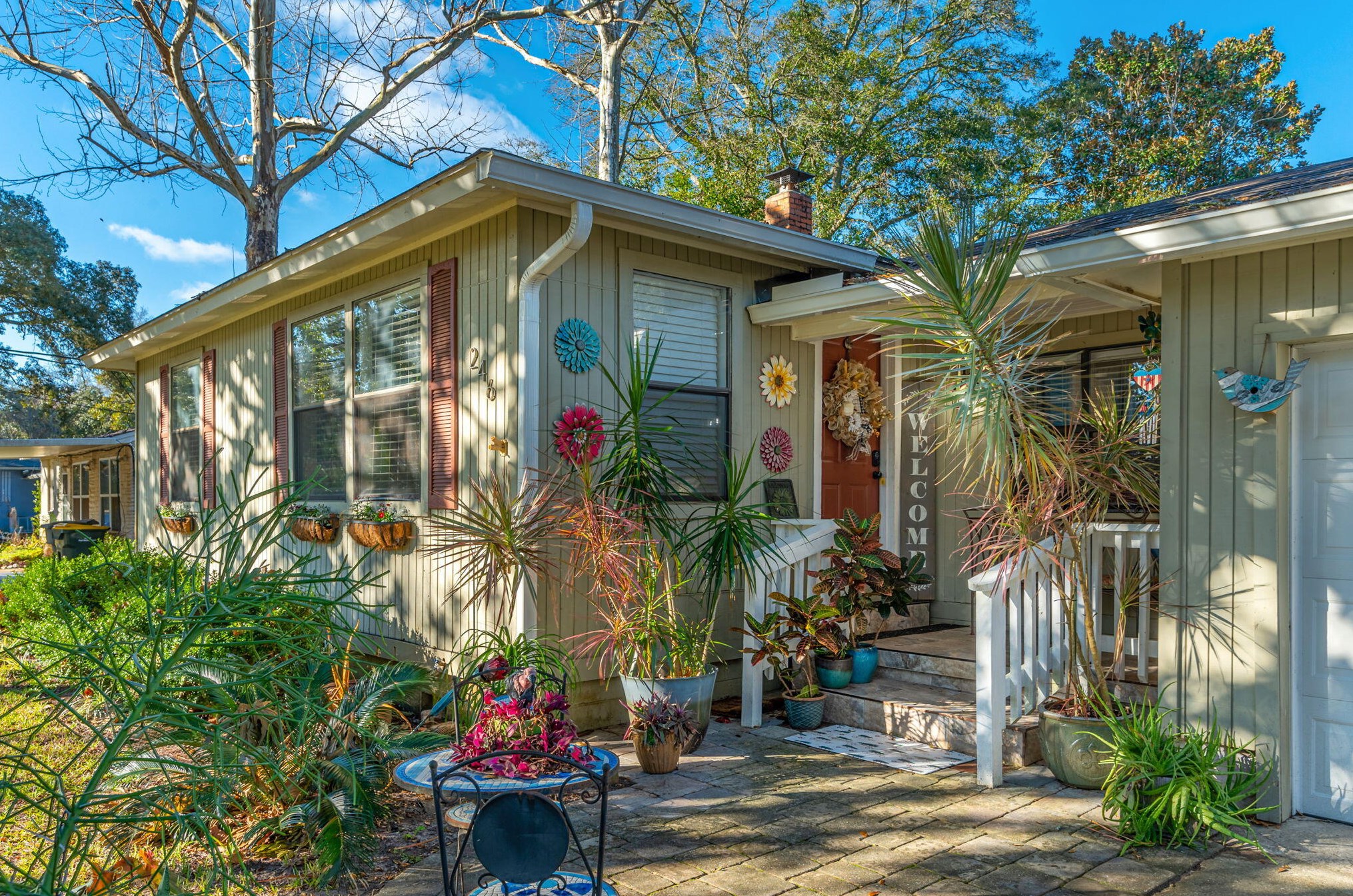 246 Greenbrier Dr, Fort Walton Beach, FL 32547-2842