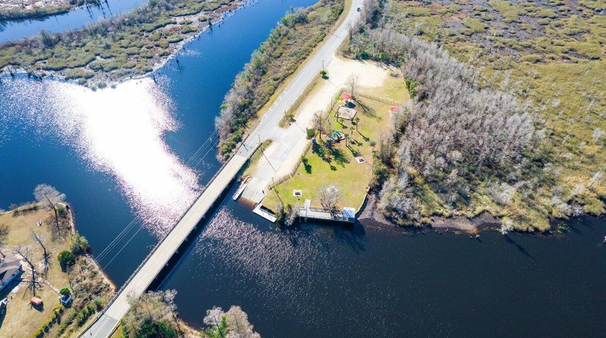 10132 Hwy 2301, Youngstown, FL 32466