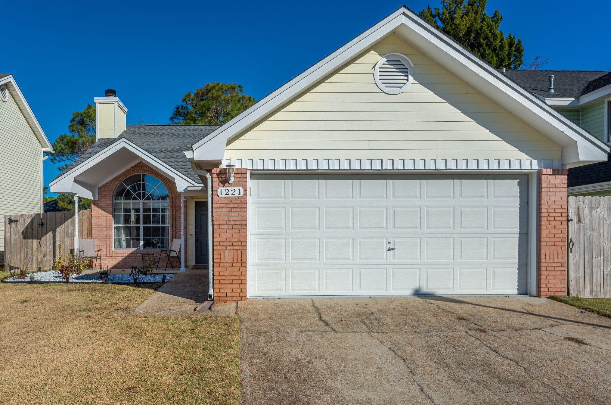1221 Charleston Cir, Fort Walton Beach, FL 32547