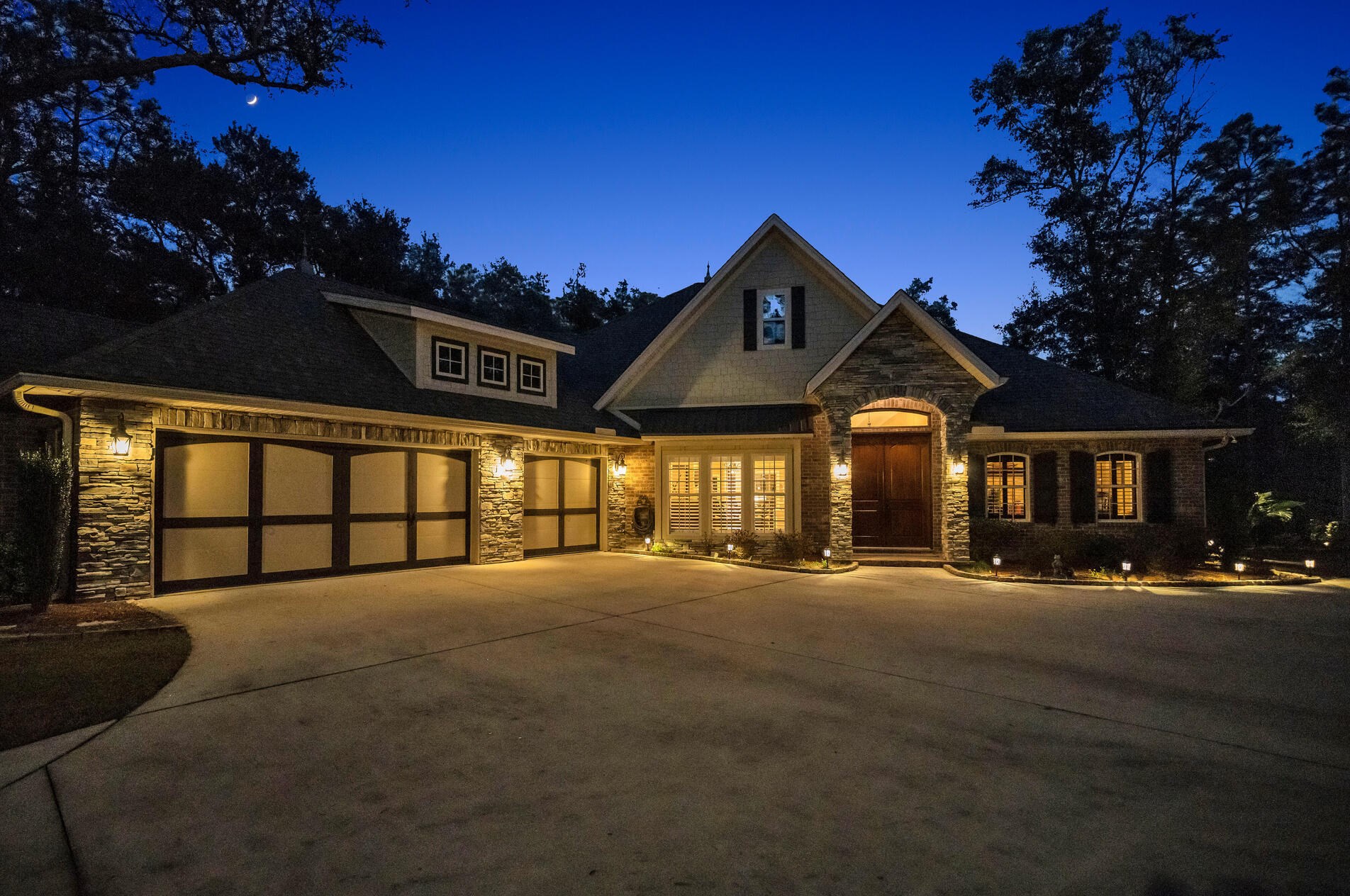 5501 Buckward Rd, Crestview, FL 32531-8427