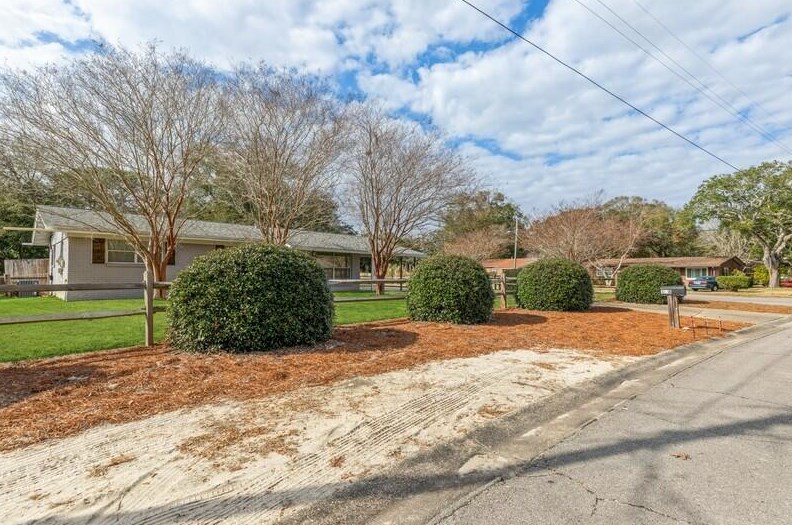 118 Nw Highland Dr Nw, Fort Walton Beach, FL 32548