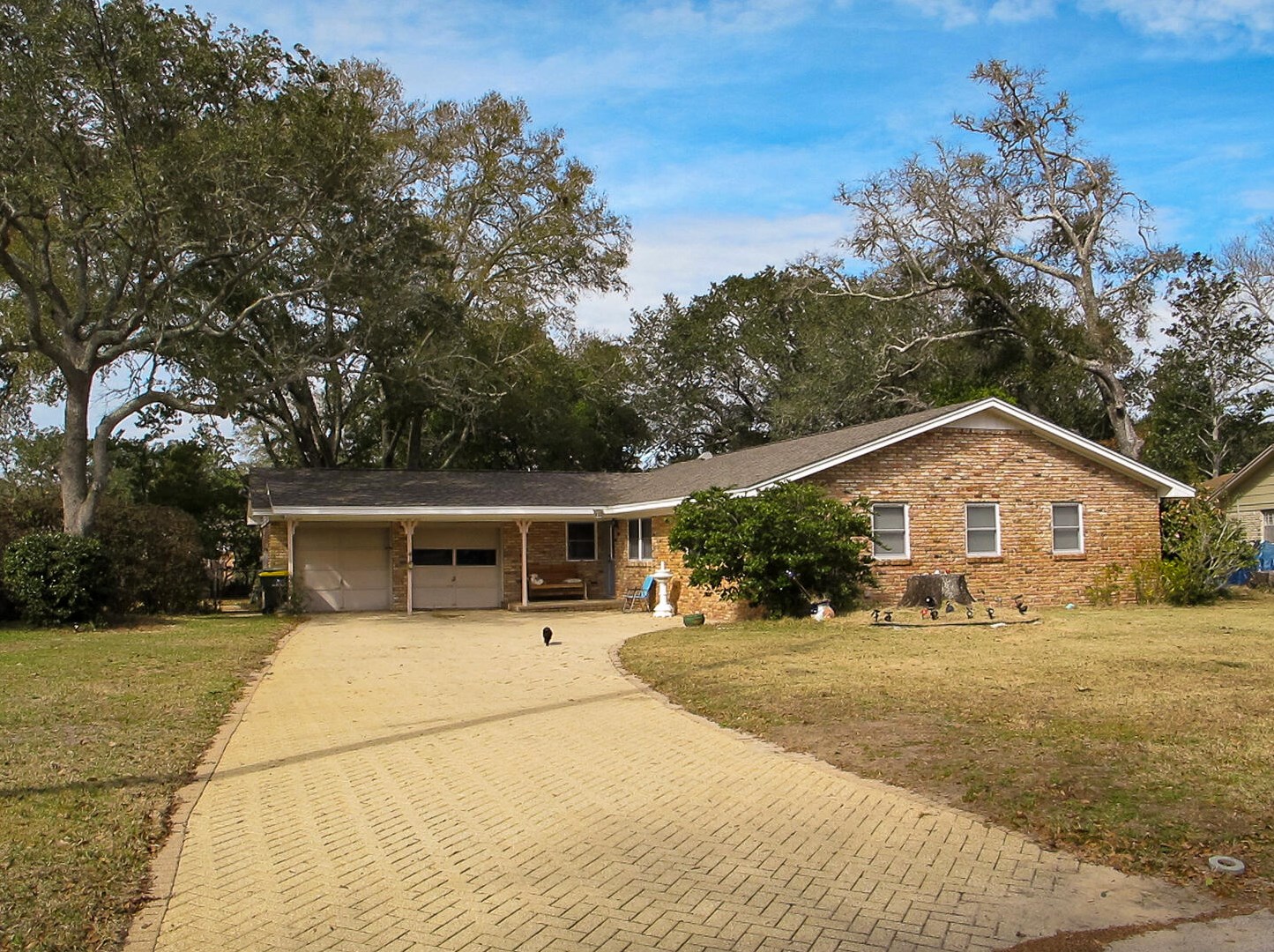 122 Edwards Ln, Fort Walton Beach, FL 32548-8307