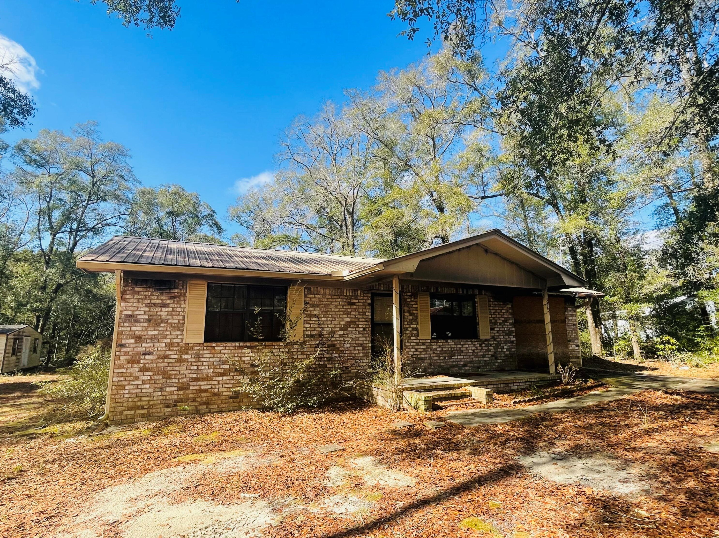 386 Florence St, Defuniak Springs, FL 32435