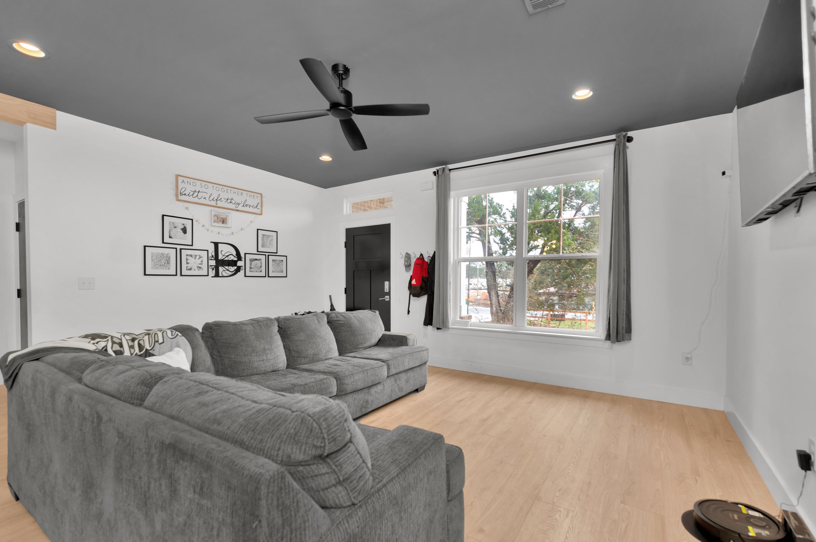 1406 23rd St, Niceville FL  32578-3325 exterior